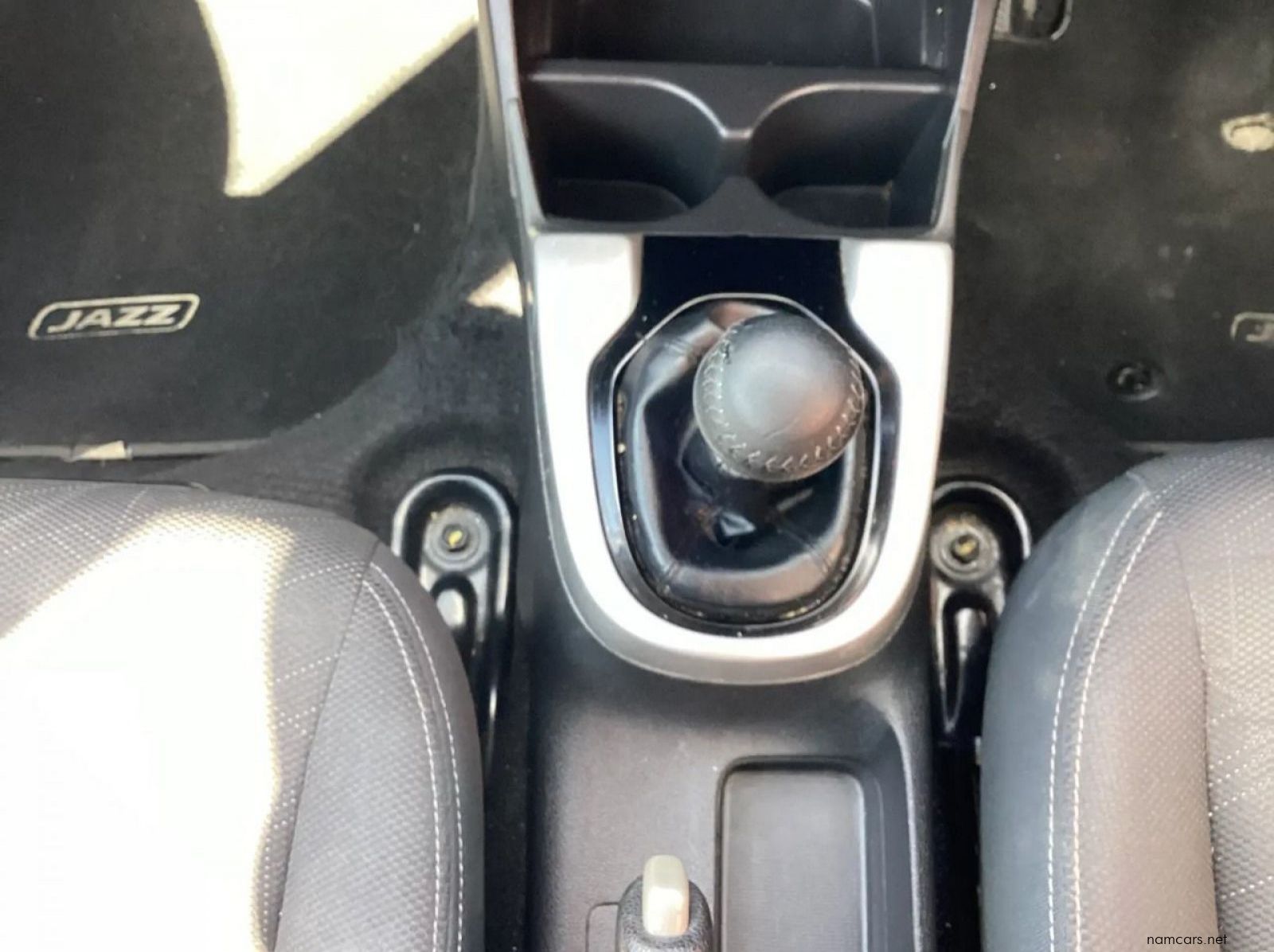 2015 Honda Jazz 1.5 Elegance pictures