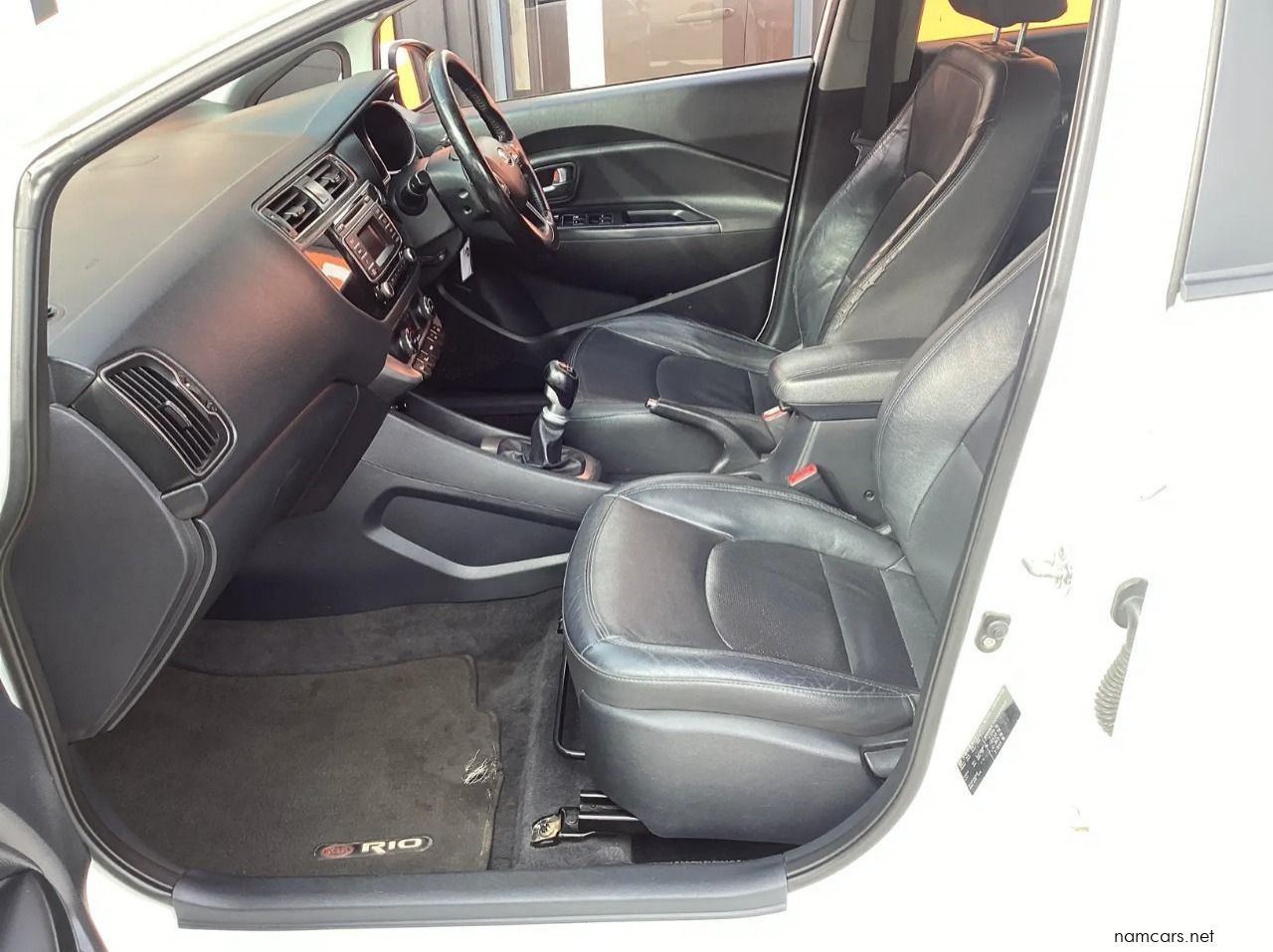 2016 Kia RIO 1.4 TEC 5-Door pictures