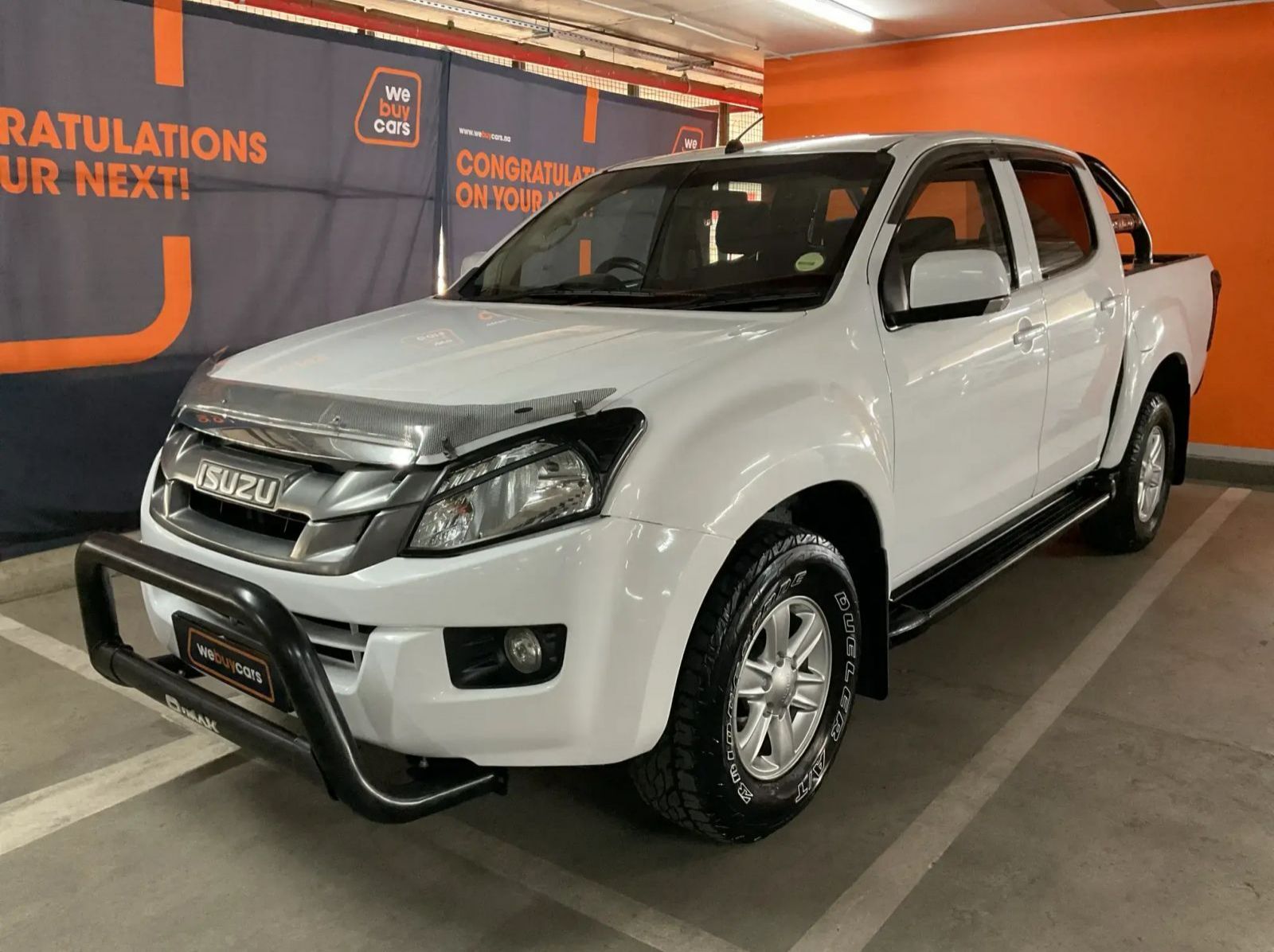 Used Isuzu KB 240i LE Pick Up Double Cab  for sale in Windhoek, Namibia