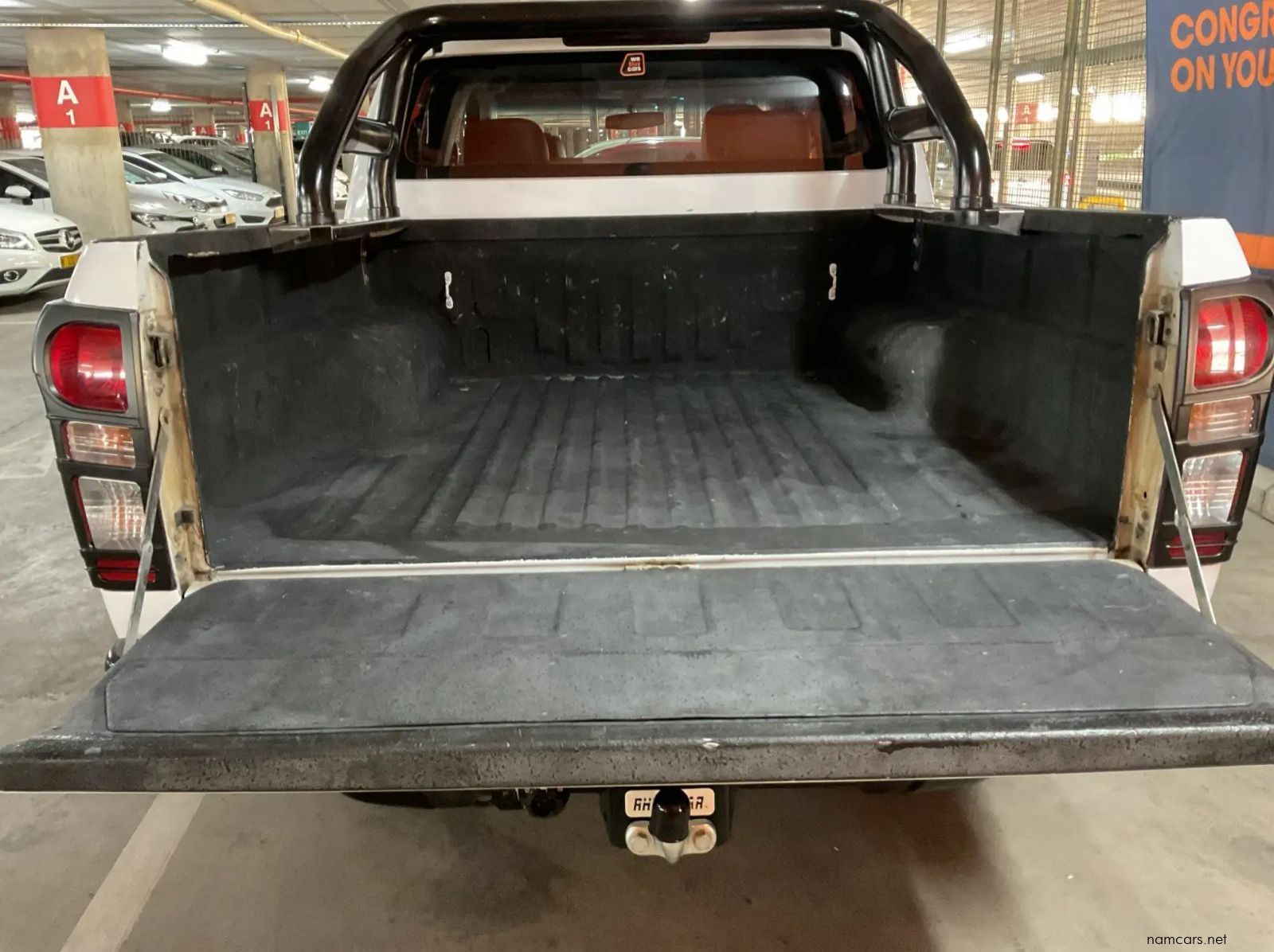 2016 Isuzu KB 240i LE Pick Up Double Cab pictures