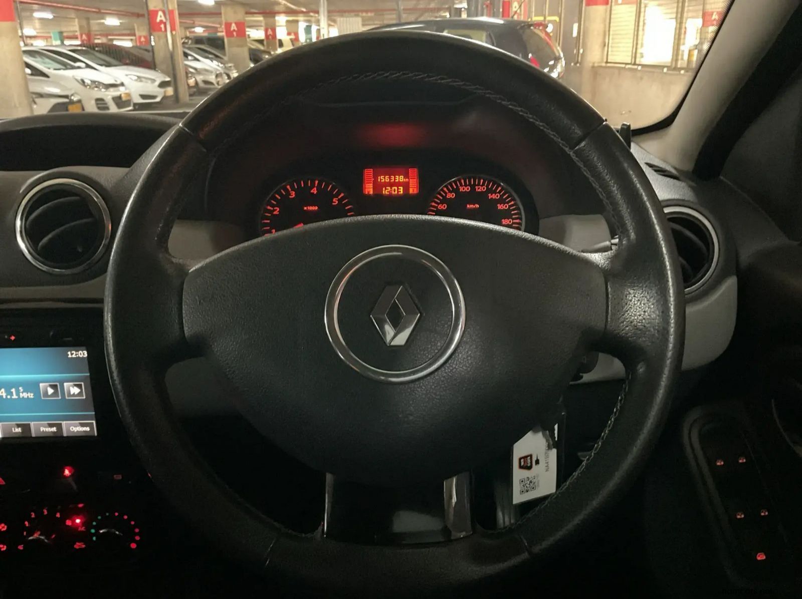 2014 Renault Duster 1.6 Dynamique pictures