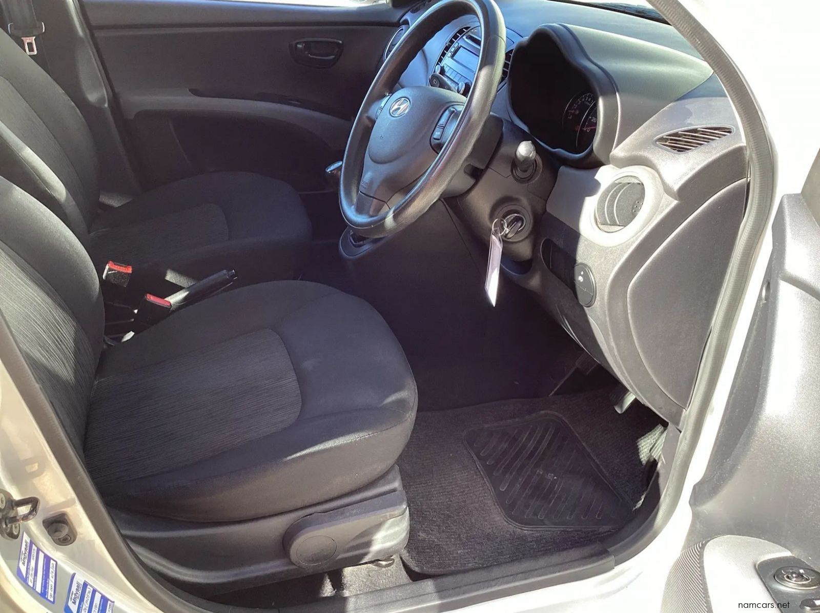 2014 Hyundai i10 1.25 Gls/fluid pictures