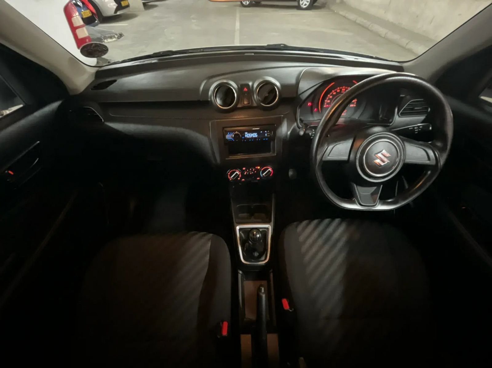 2018 Suzuki Swift 1.2 GA pictures