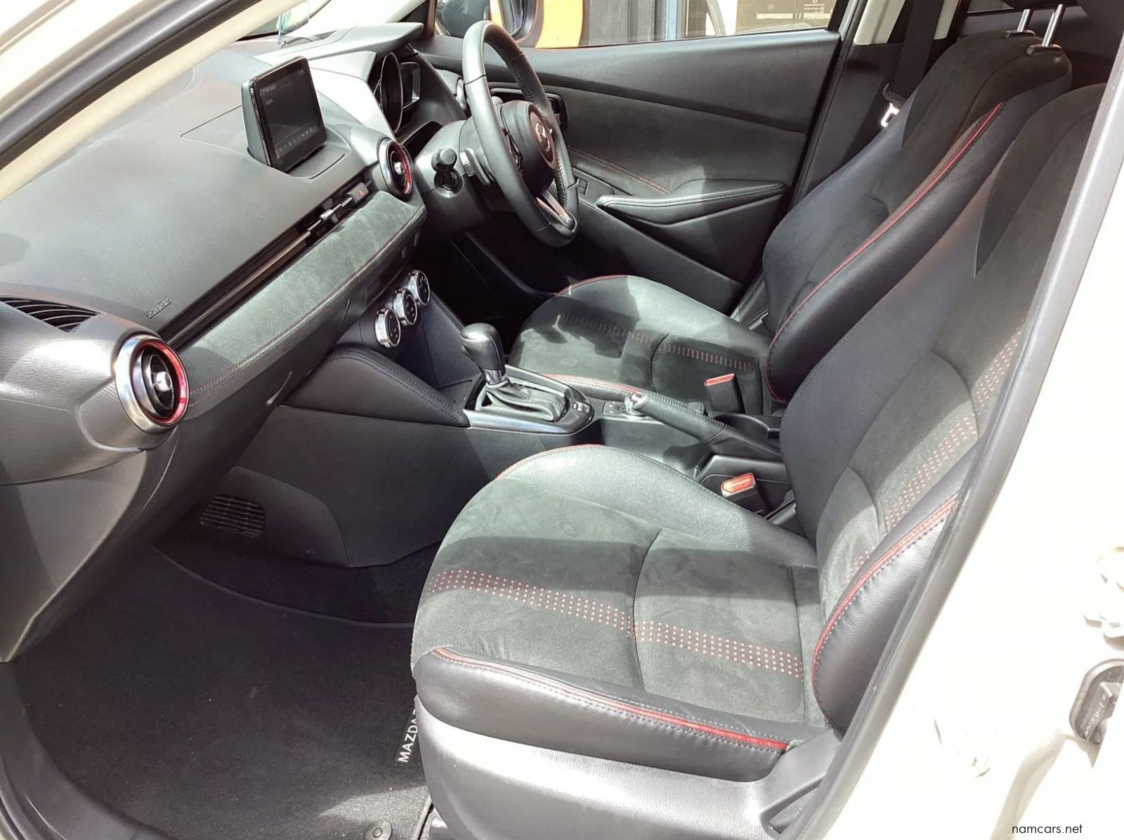 2023 Mazda Mazda 2 1.5 Individual Auto 5-Door pictures