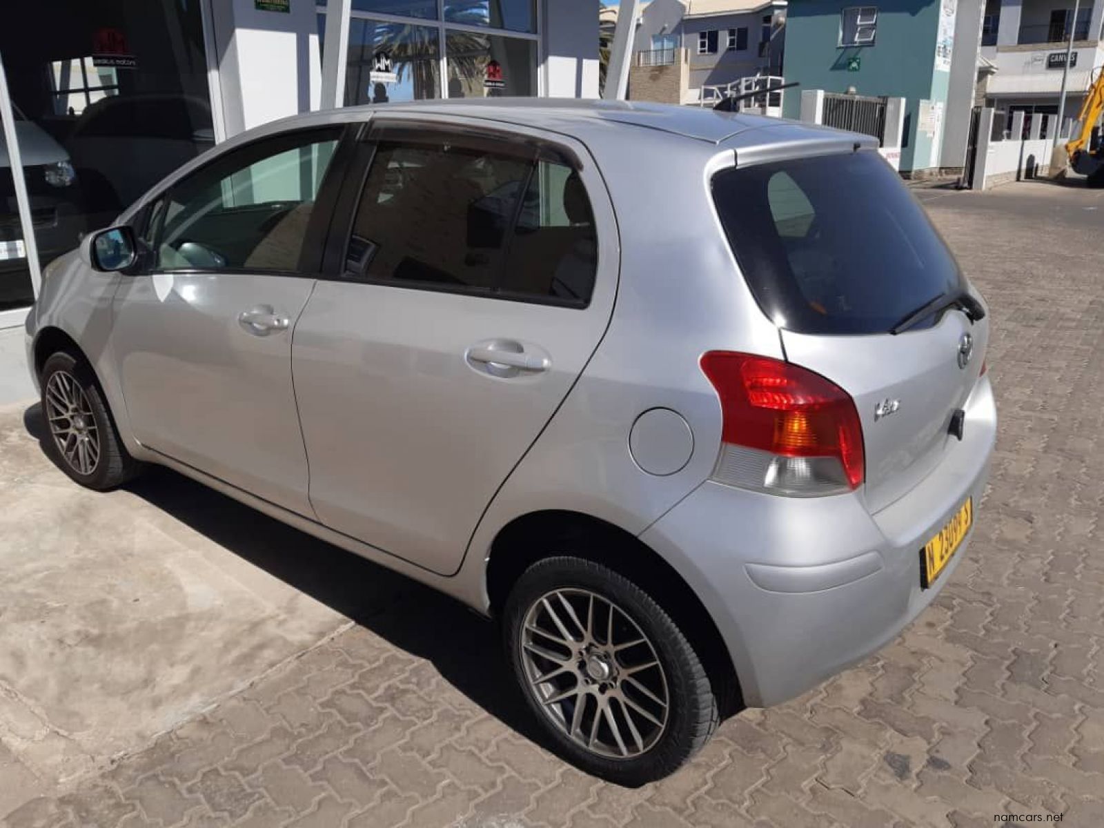 2009 Toyota Vitz 1.3 Auto photo