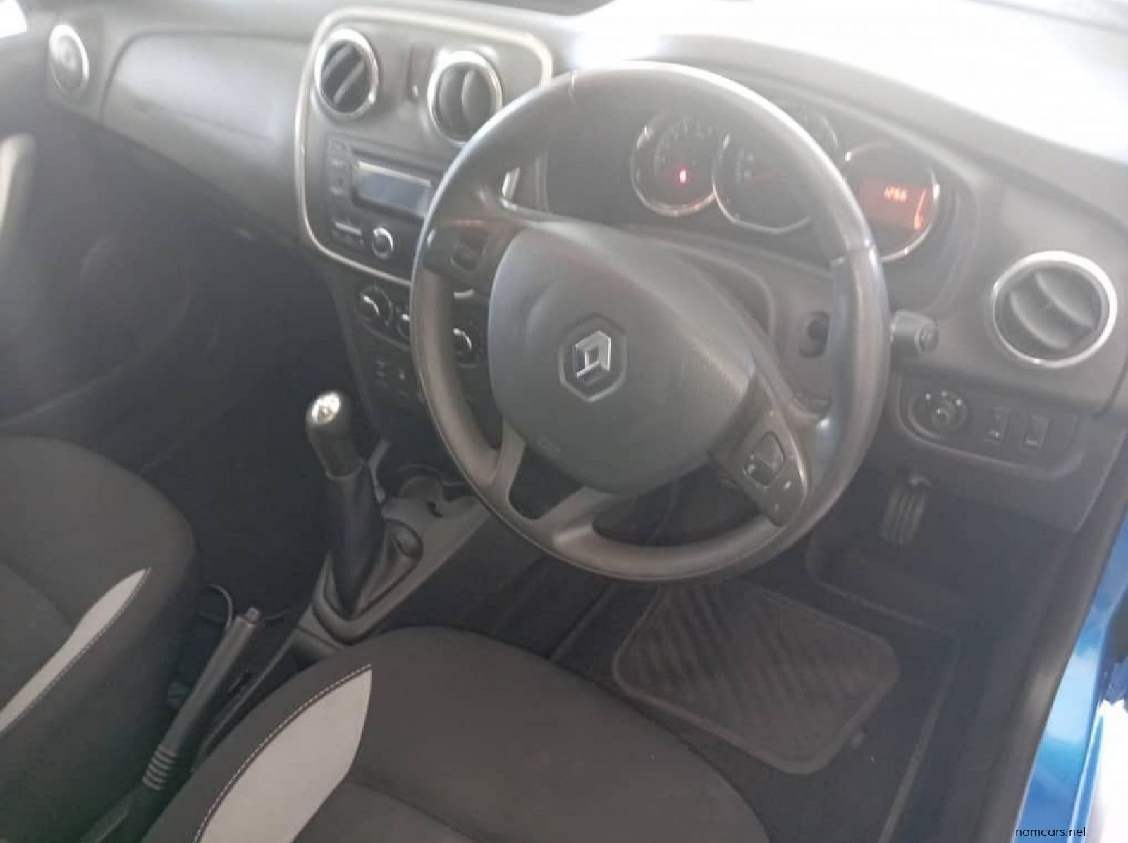 2016 Renault Sandero 900t Stepway pictures