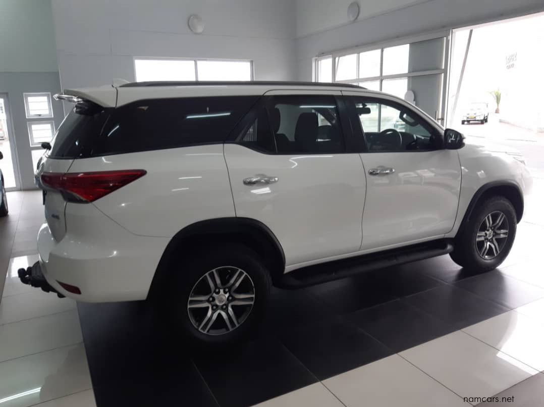 2021 Toyota Fortuner 2.4 GD-6 4x2 Auto pictures