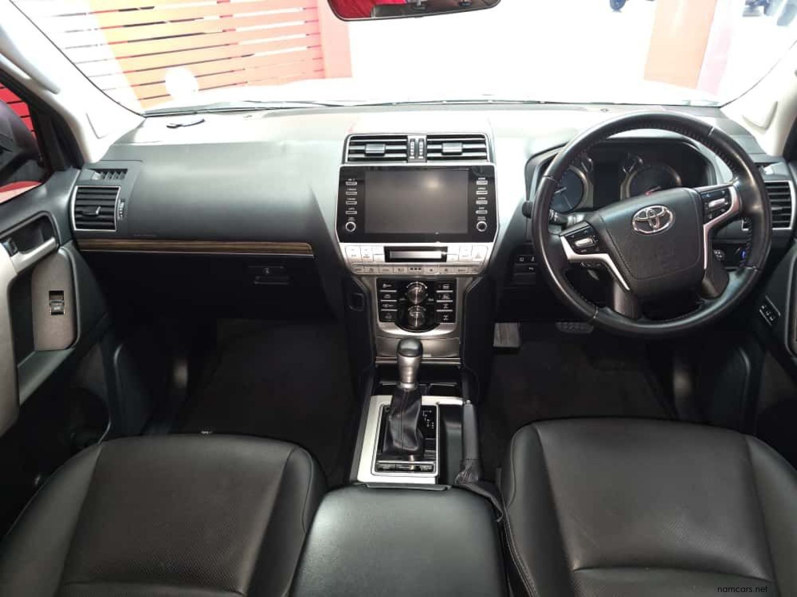 2023 Toyota Prado 2.8GD6 VX AT photo
