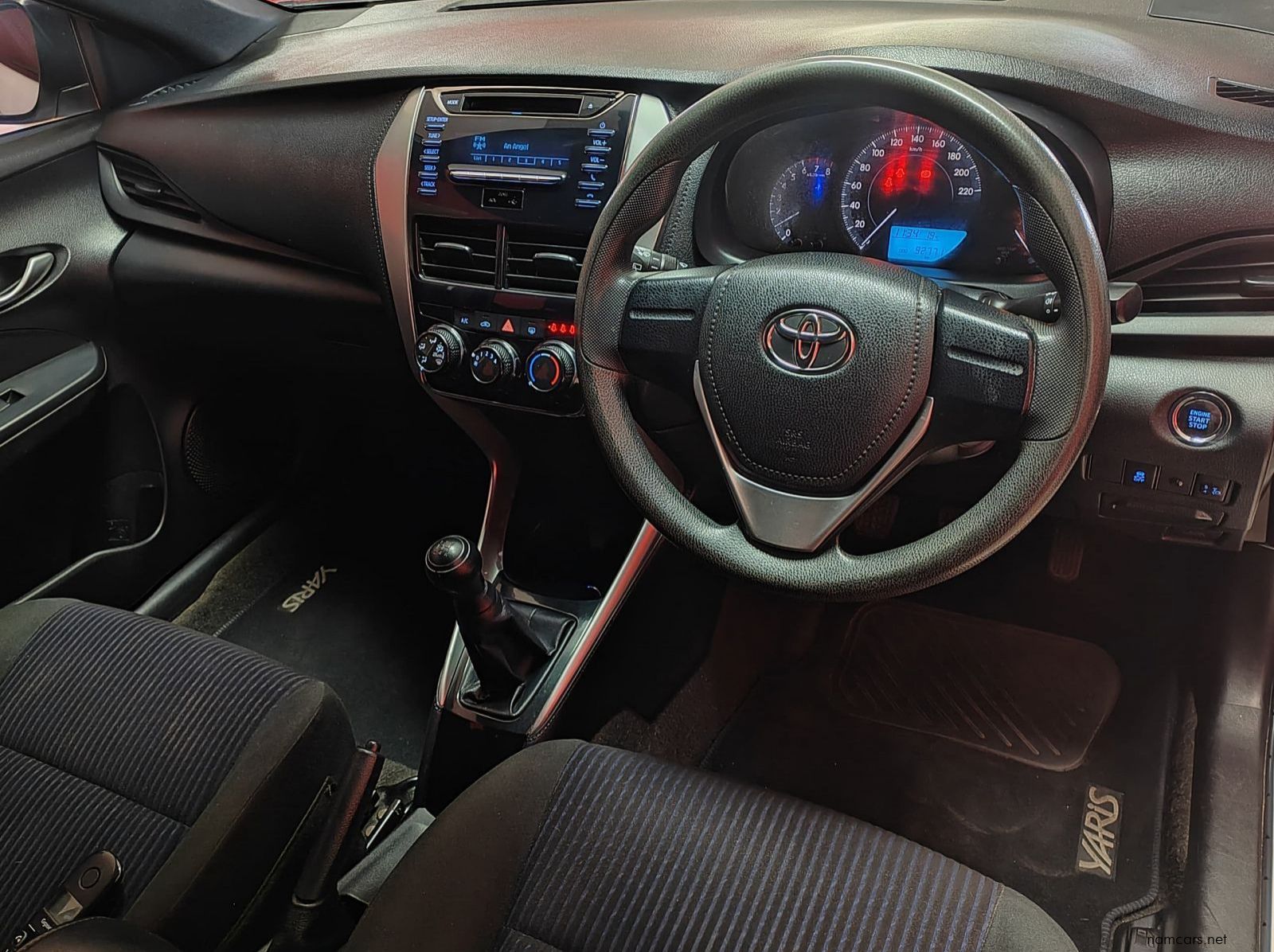 2018 Toyota Yaris Xi MT pictures