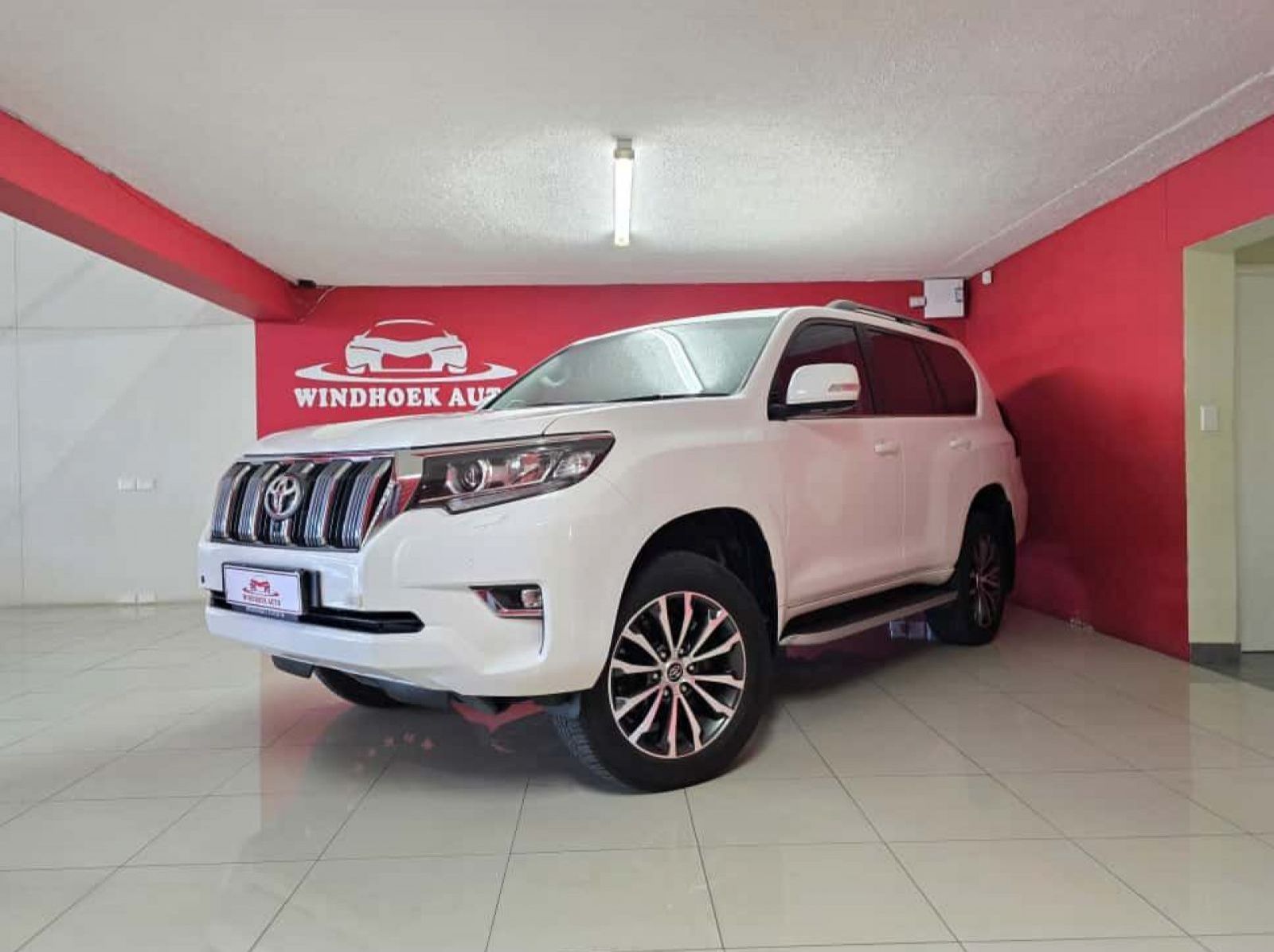 2023 Toyota Prado 2.8GD6 VX AT pictures