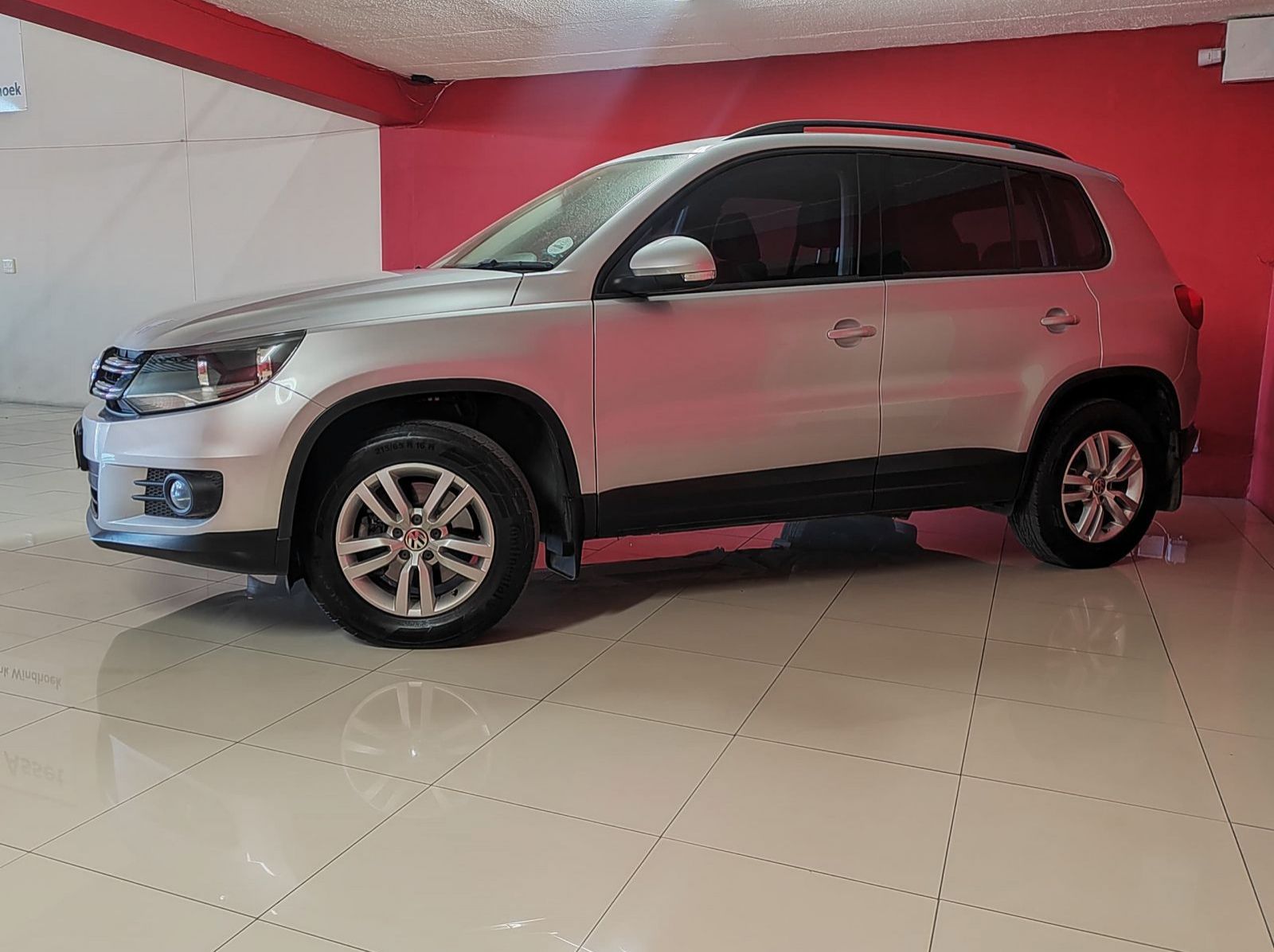 2016 Volkswagen Tiguan 1.4 TSI (118kw) Bluemotion Trend-Fun pictures