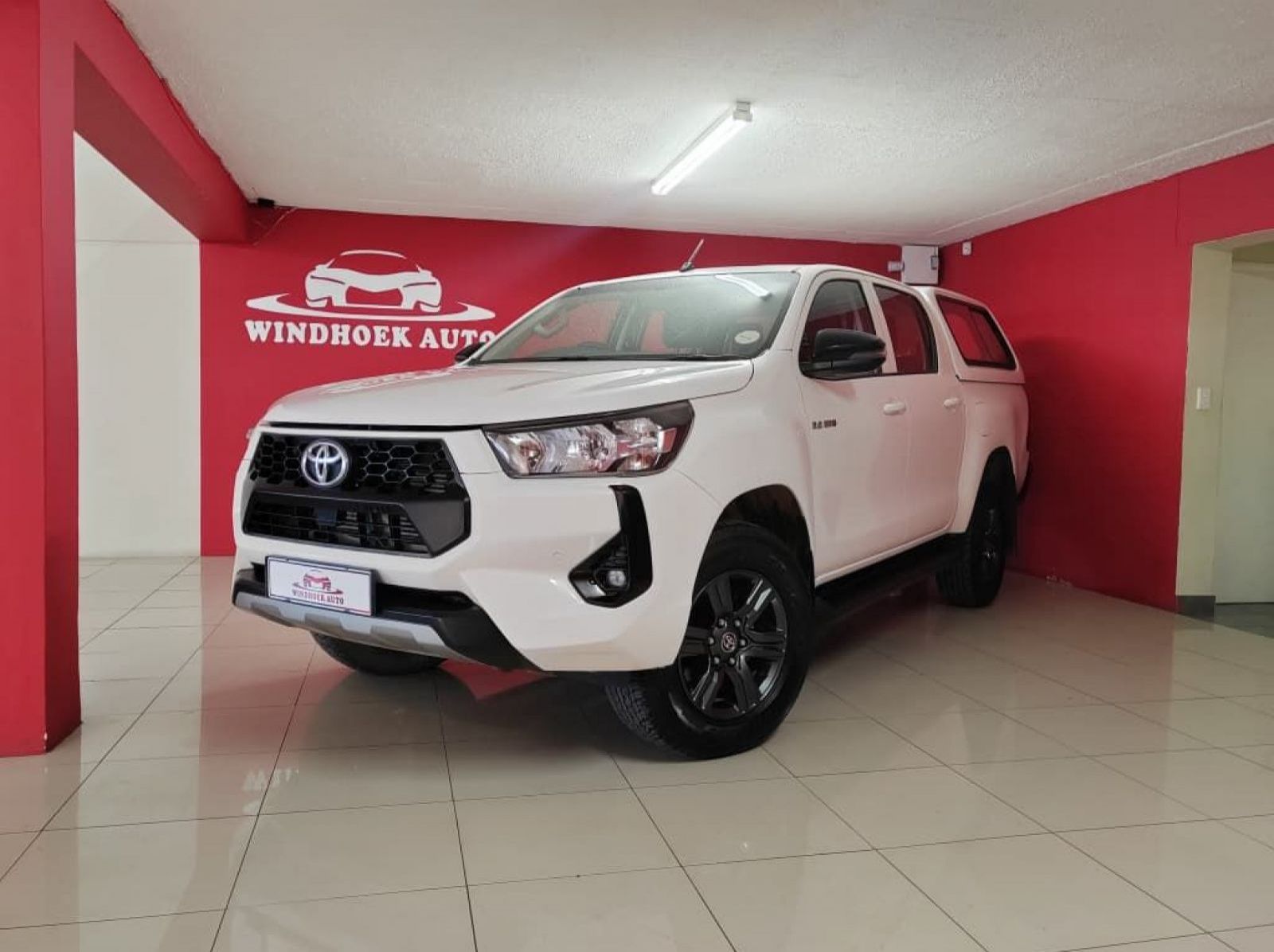 2024 Toyota Hilux 2.4GD6 Raider DC 4x4 AT pictures