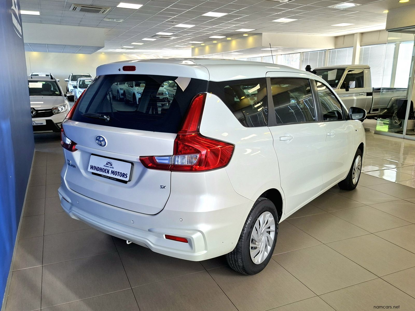 2022 Toyota Rumion 1.5 SX Automatic photo