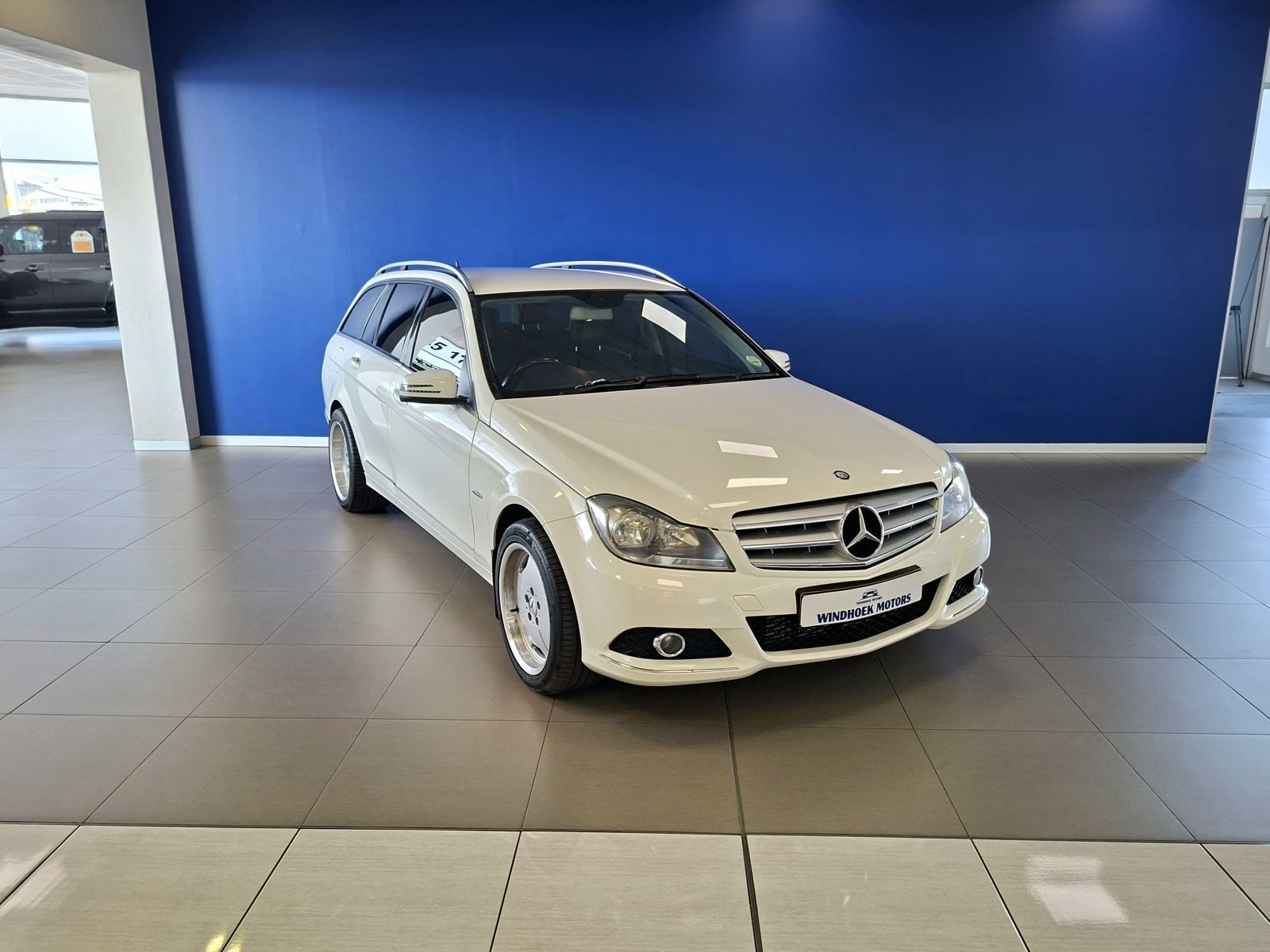 2011 Mercedes-Benz C180 BE Estate Classic Automatic photo