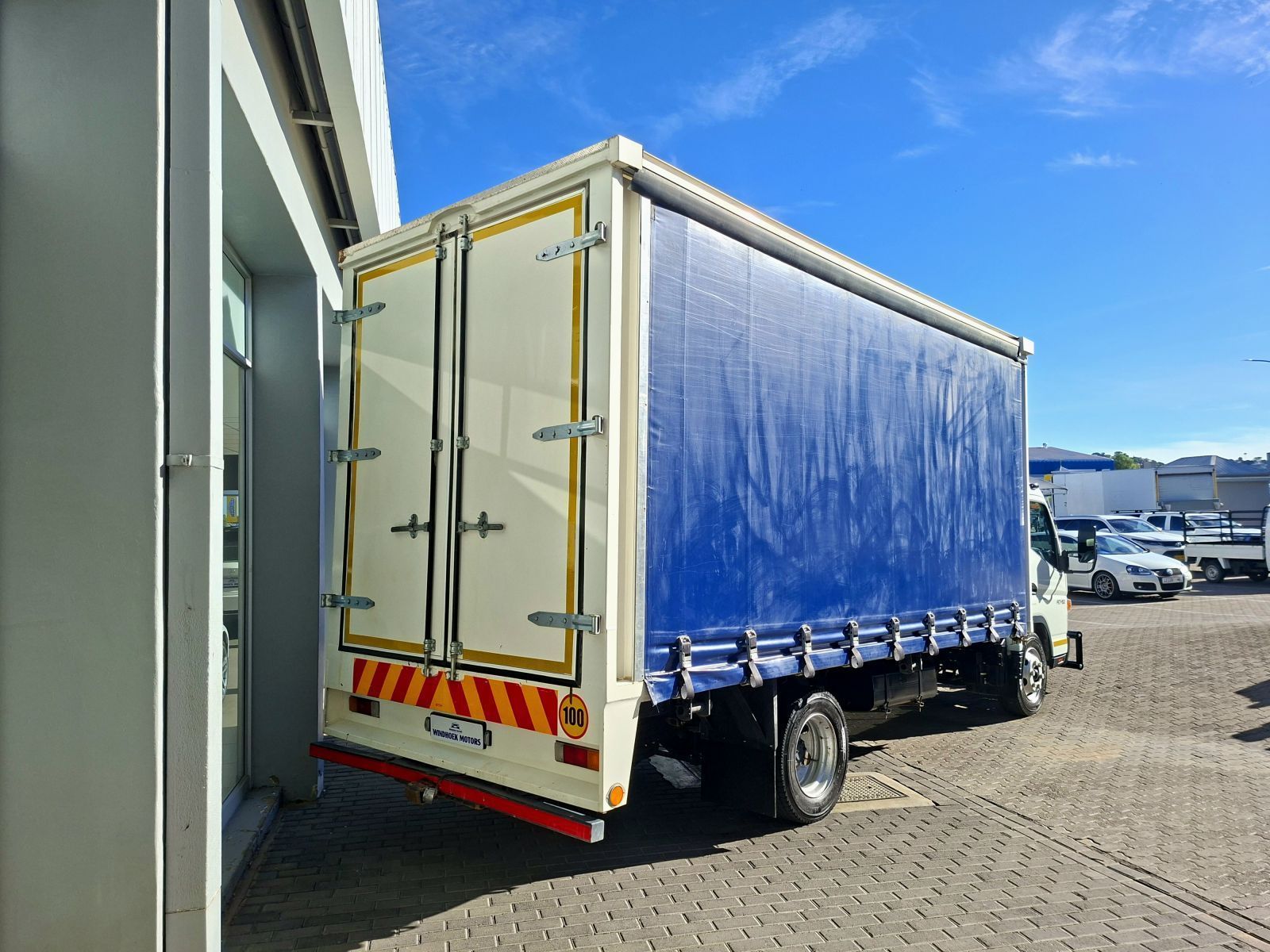 2024 Mitsubishi Fuso Canter FE7-150 Automatic photo