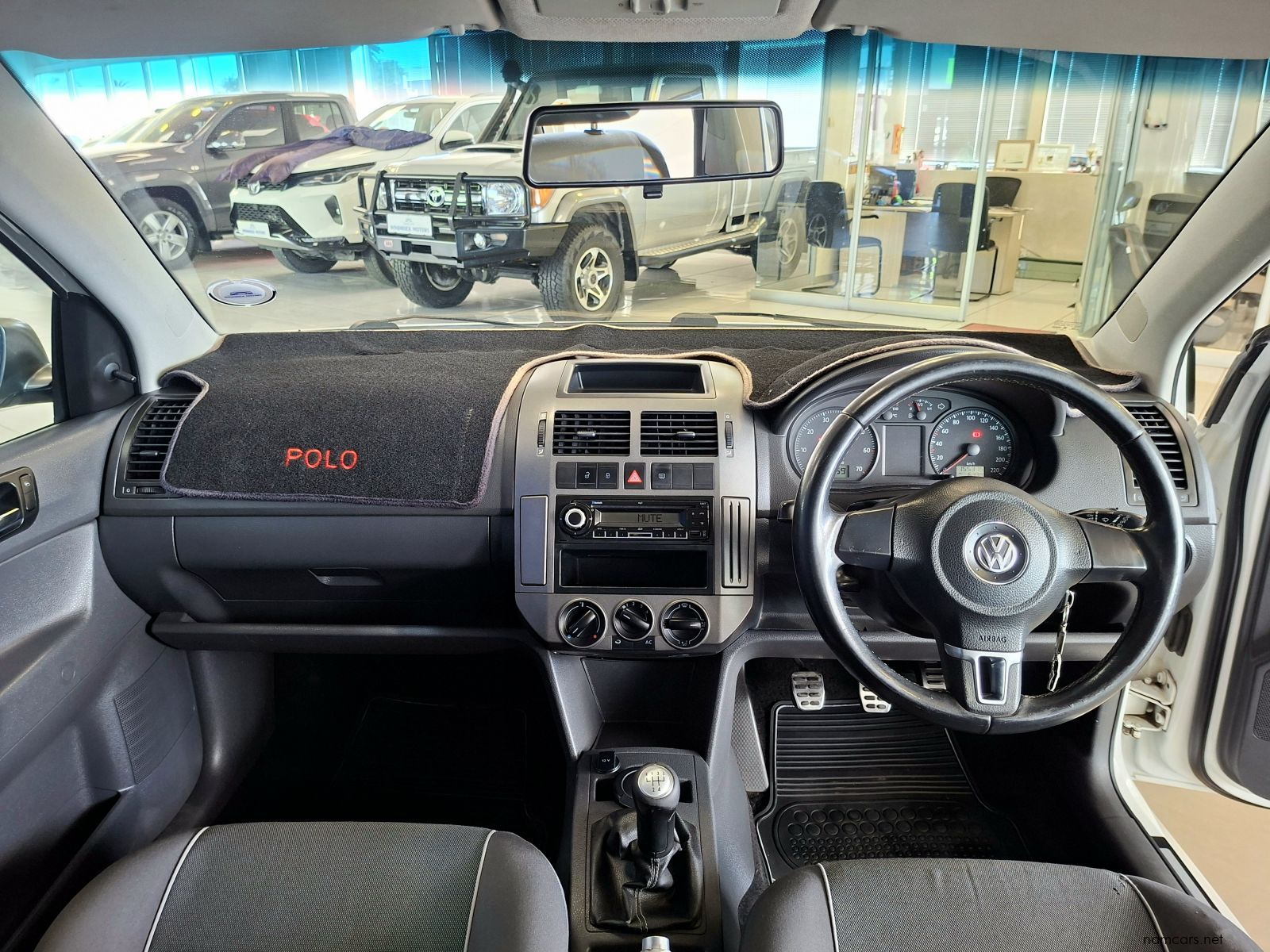 2014 Volkswagen Polo Vivo 1.6 Maxx Manual photo