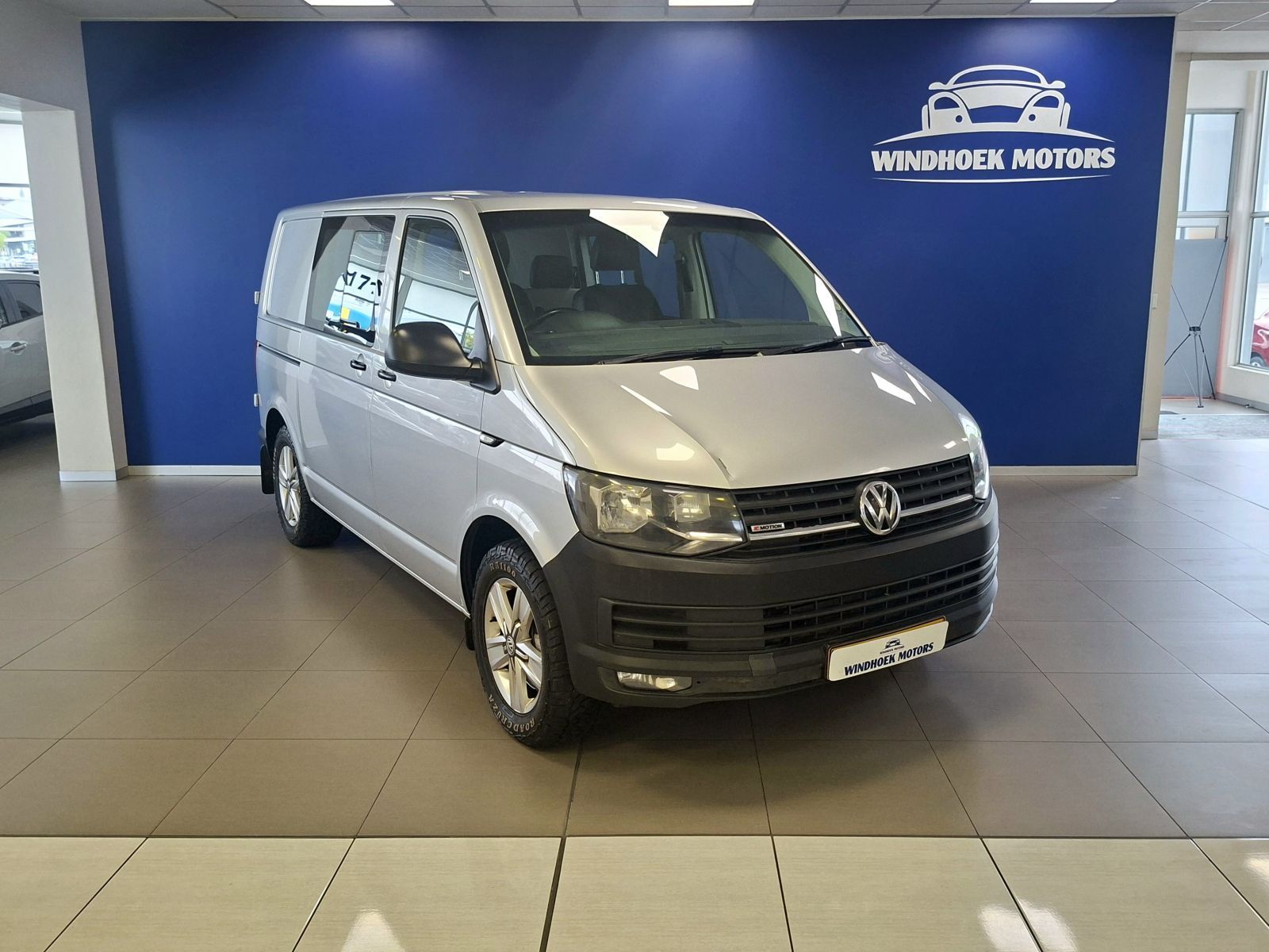 2016 Volkswagen T6 Crew Bus 2.0 Bi-TDI 132kw 4Motion DSG photo