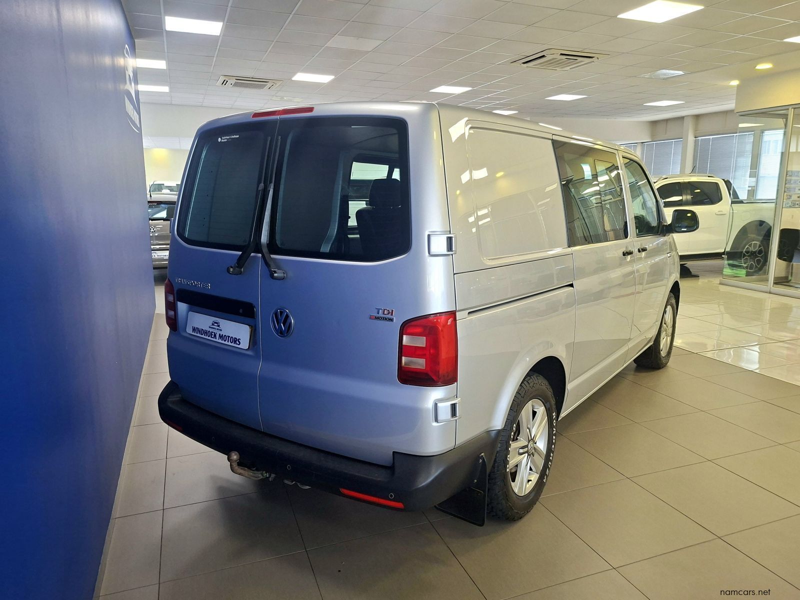 2016 Volkswagen T6 Crew Bus 2.0 Bi-TDI 132kw 4Motion DSG photo