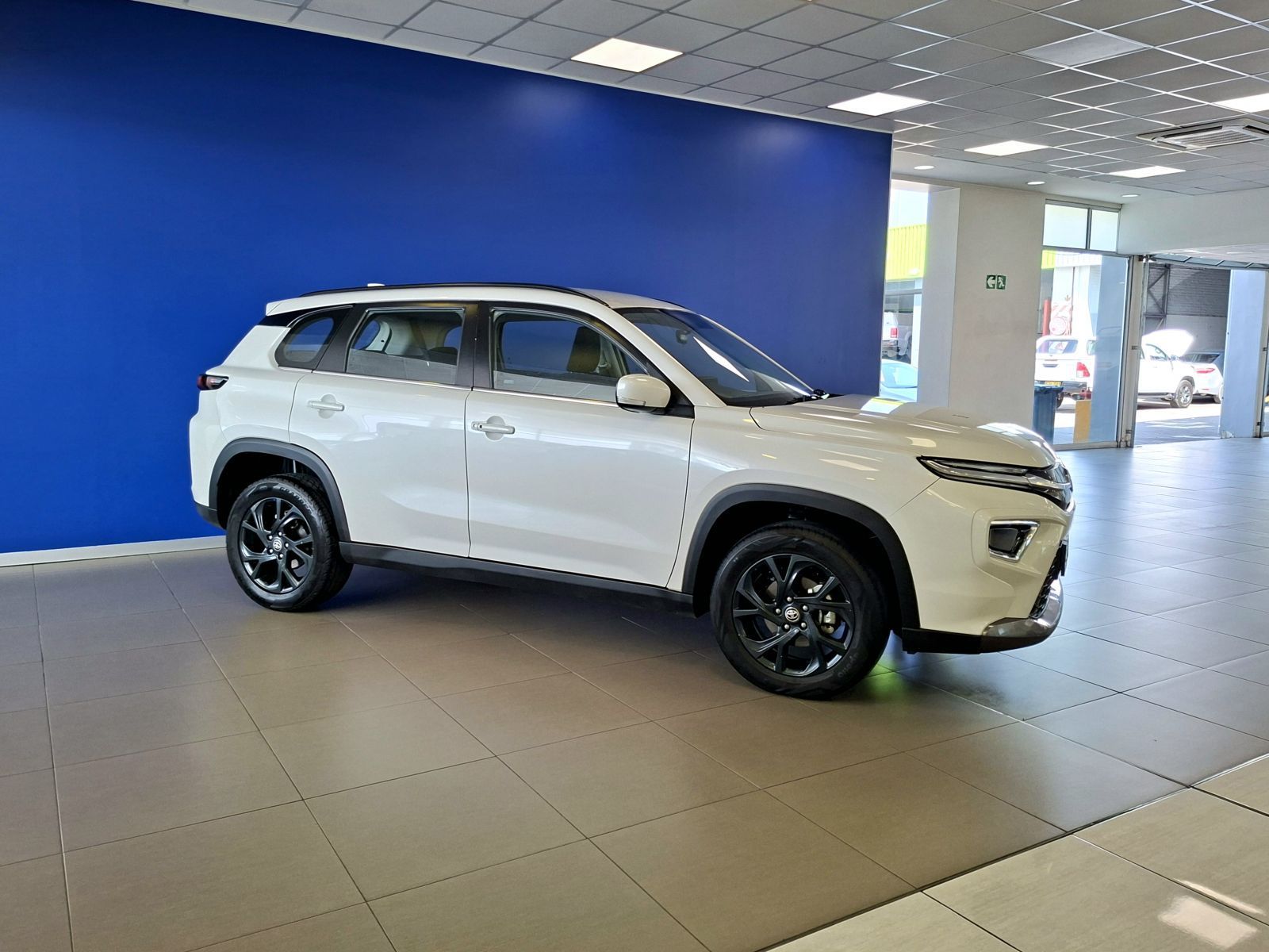 2024 Toyota Urban Cruiser 1.5 XR Automatic photo