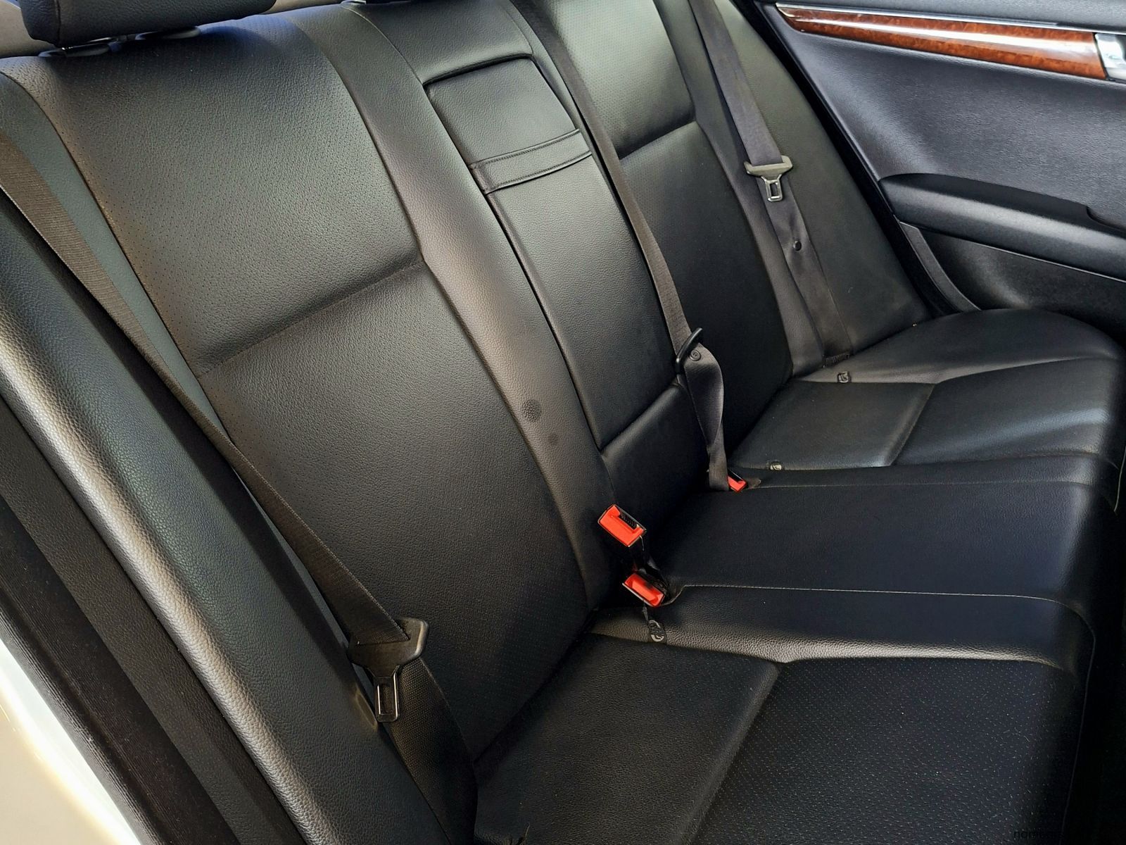 2010 Mercedes-Benz C180 BE Automatic photo