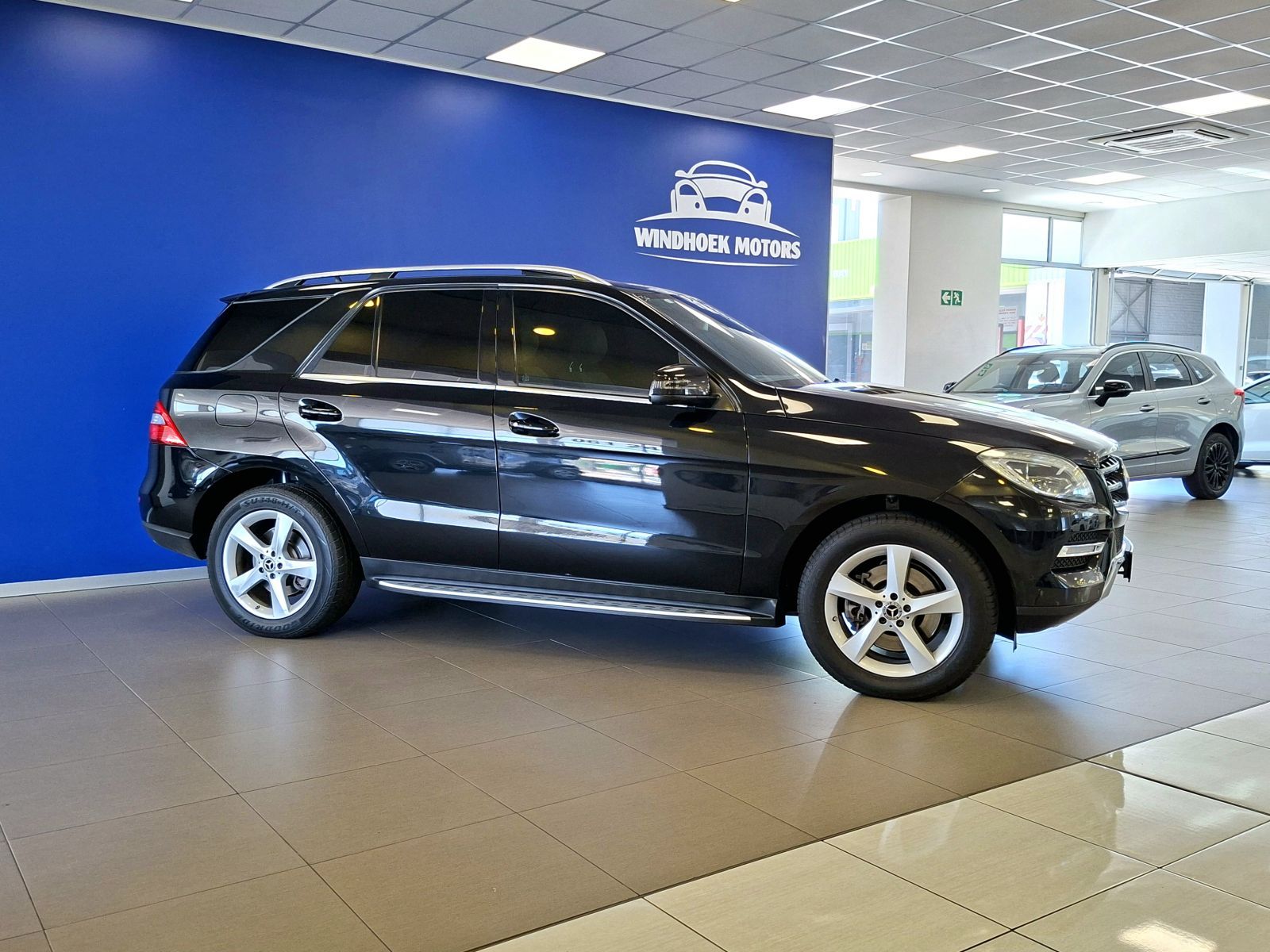 2014 Mercedes-Benz ML400 4Matic Automatic photo