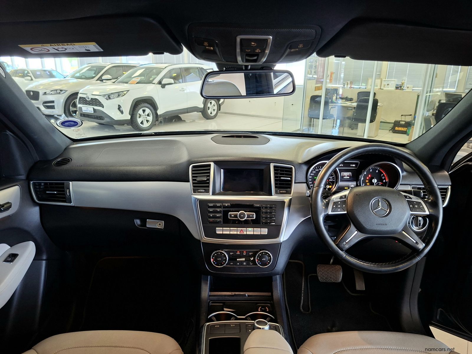 2014 Mercedes-Benz ML400 4Matic Automatic photo