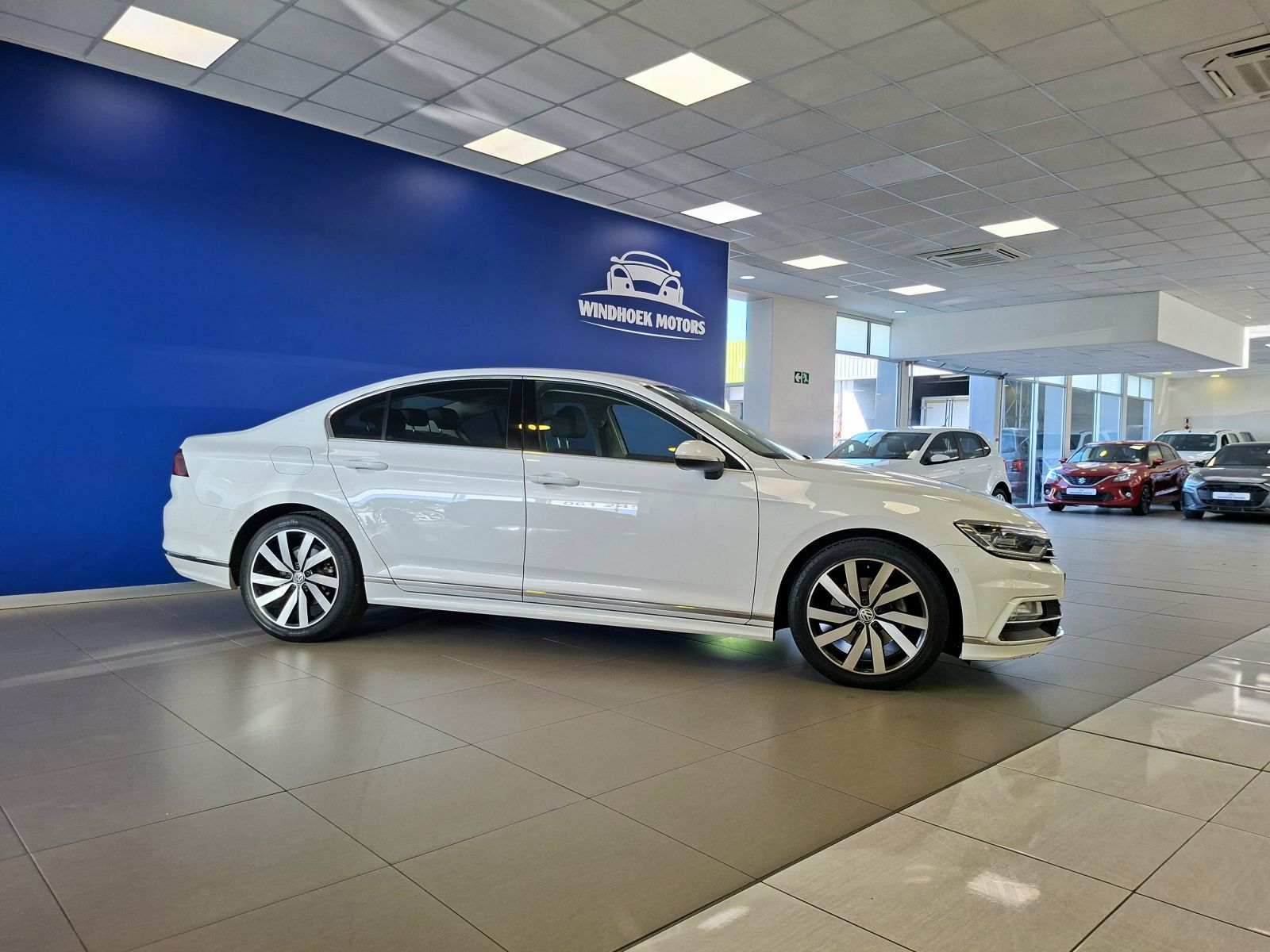 2016 Volkswagen Passat 2.0 TSI Executive DSG photo