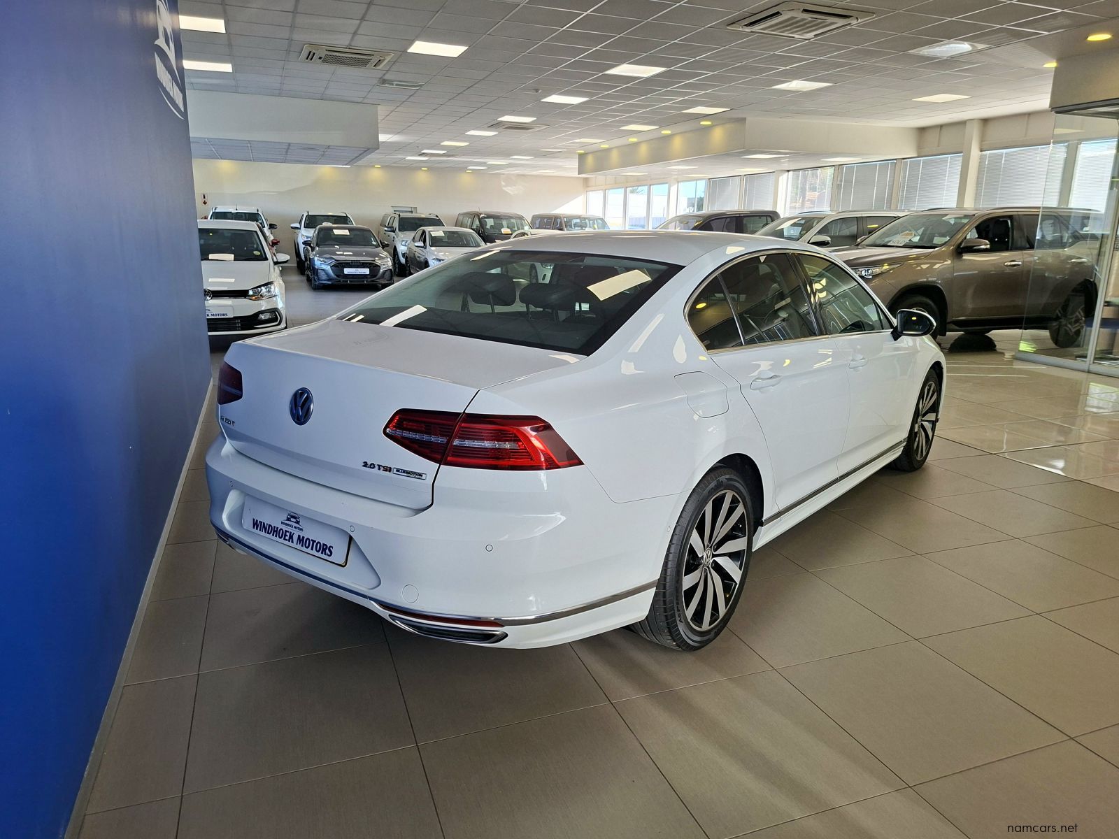 2016 Volkswagen Passat 2.0 TSI Executive DSG photo