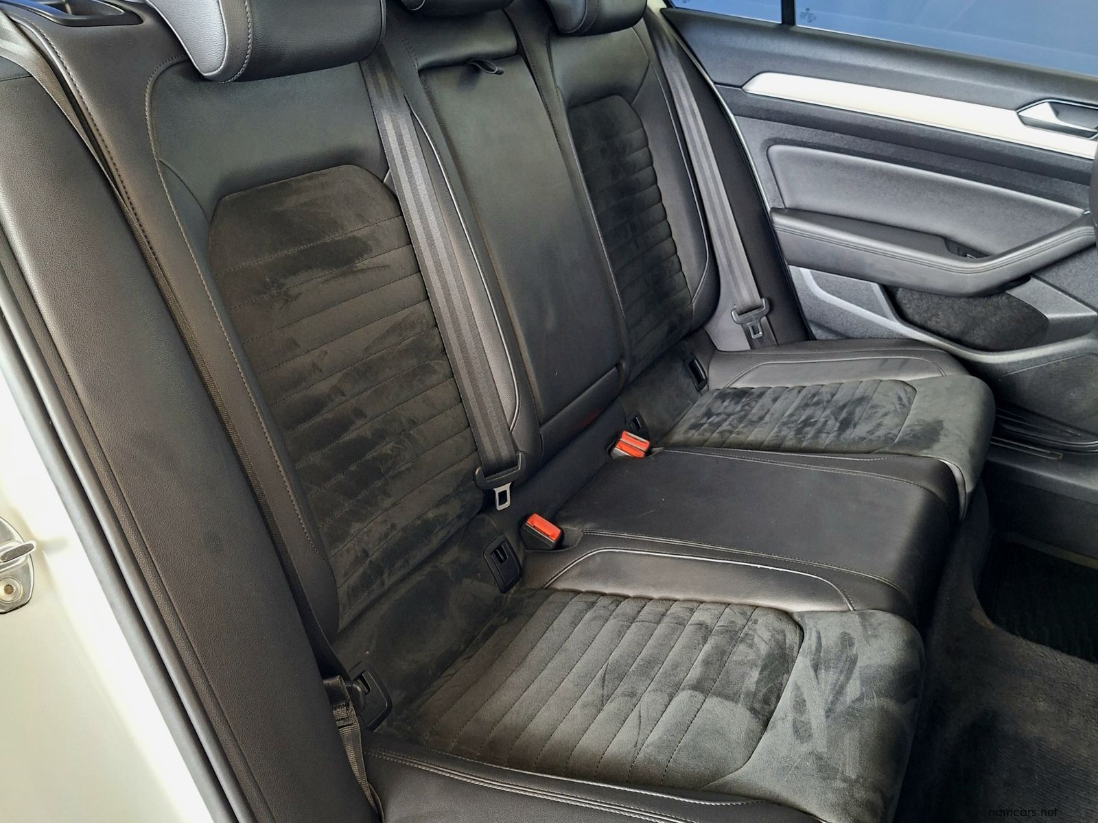 2016 Volkswagen Passat 2.0 TSI Executive DSG photo