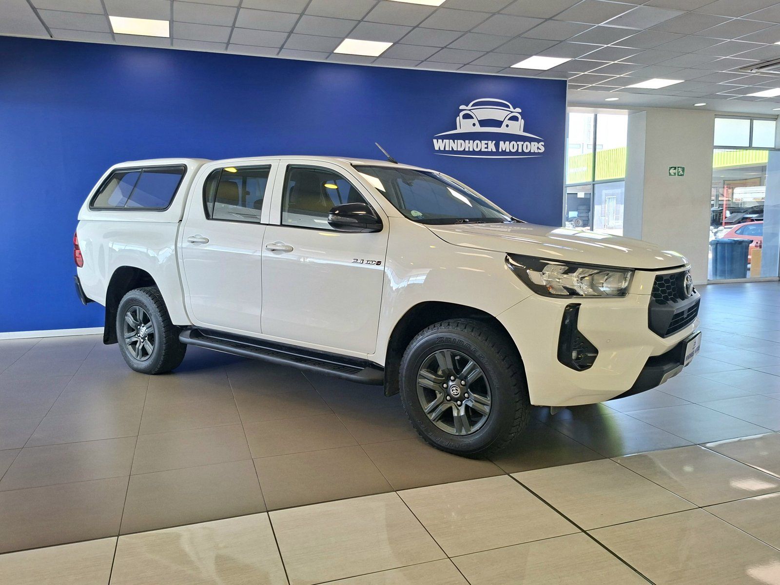 2025 Toyota Hilux 2.4 GD-6 Raider Automatic 4x4 photo