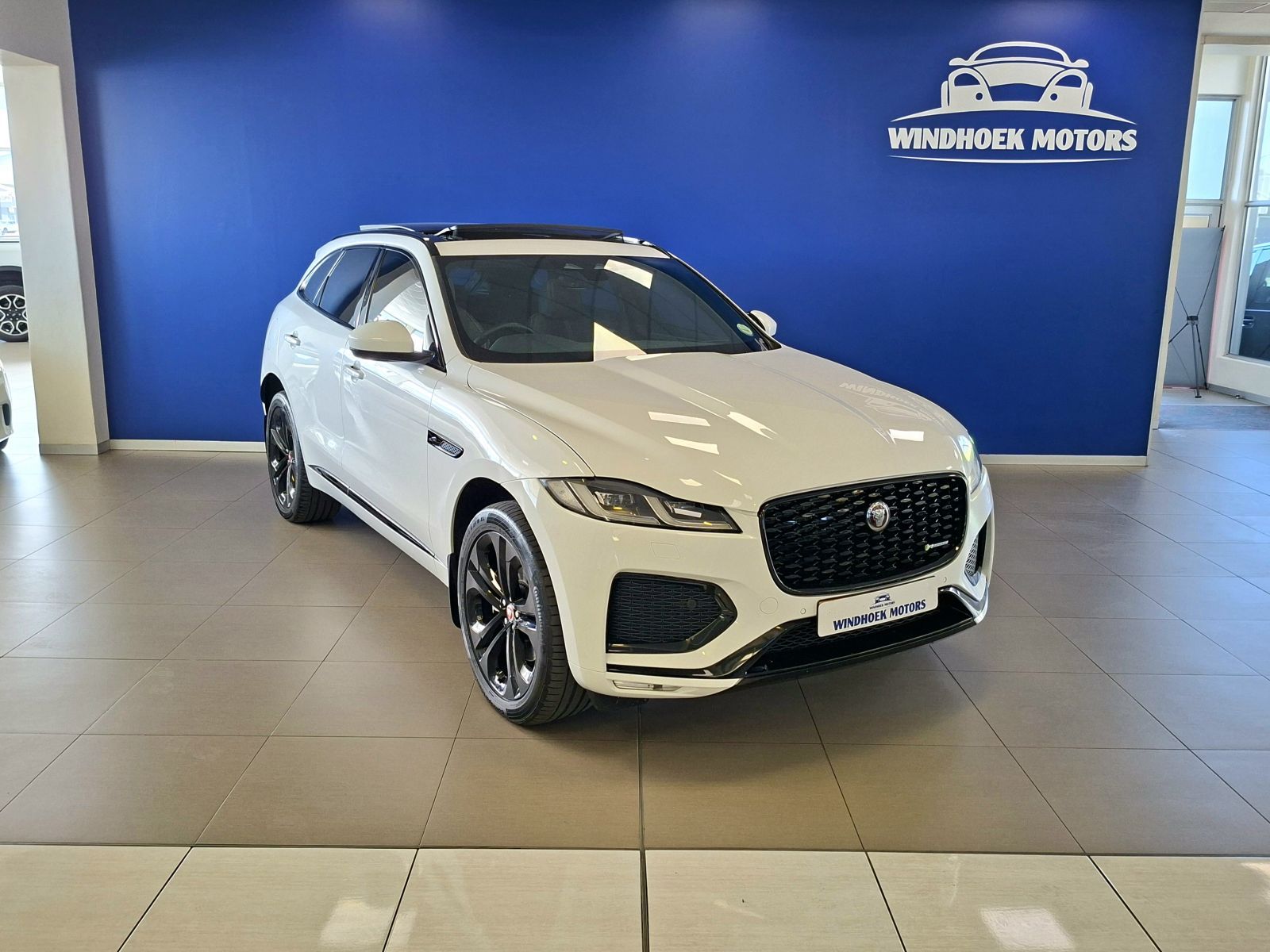 2022 Jaguar F-Pace 2.0D SE R-Dynamic photo
