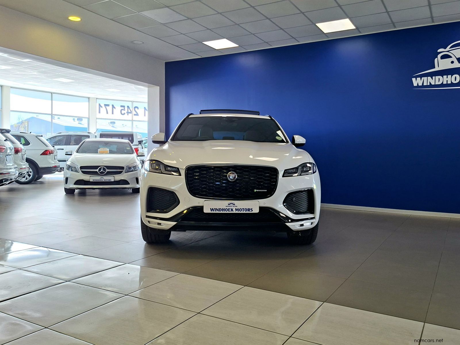 2022 Jaguar F-Pace 2.0D SE R-Dynamic photo