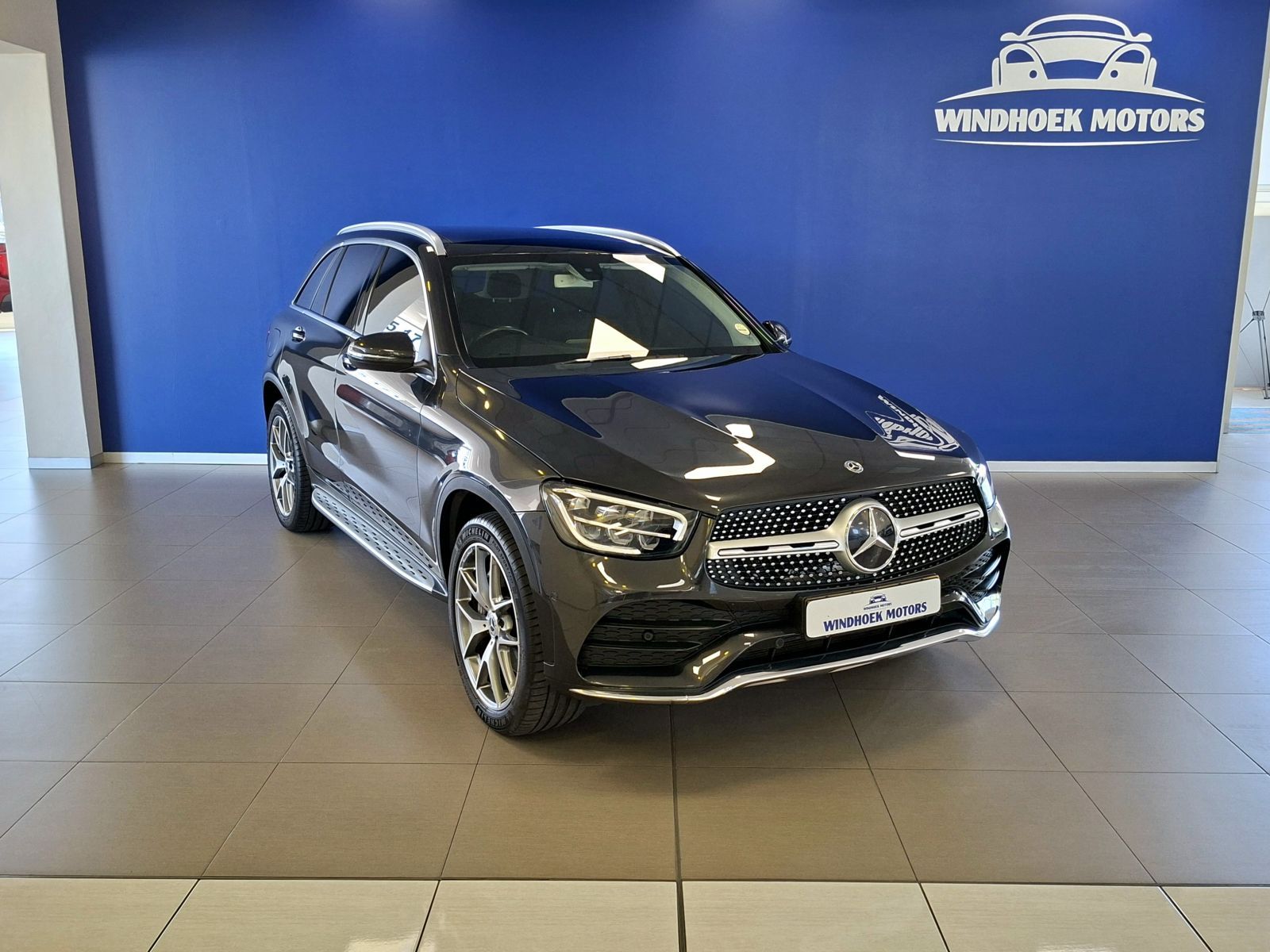 2020 Mercedes-Benz GLC 300 AMG Line 4Matic Automatic photo