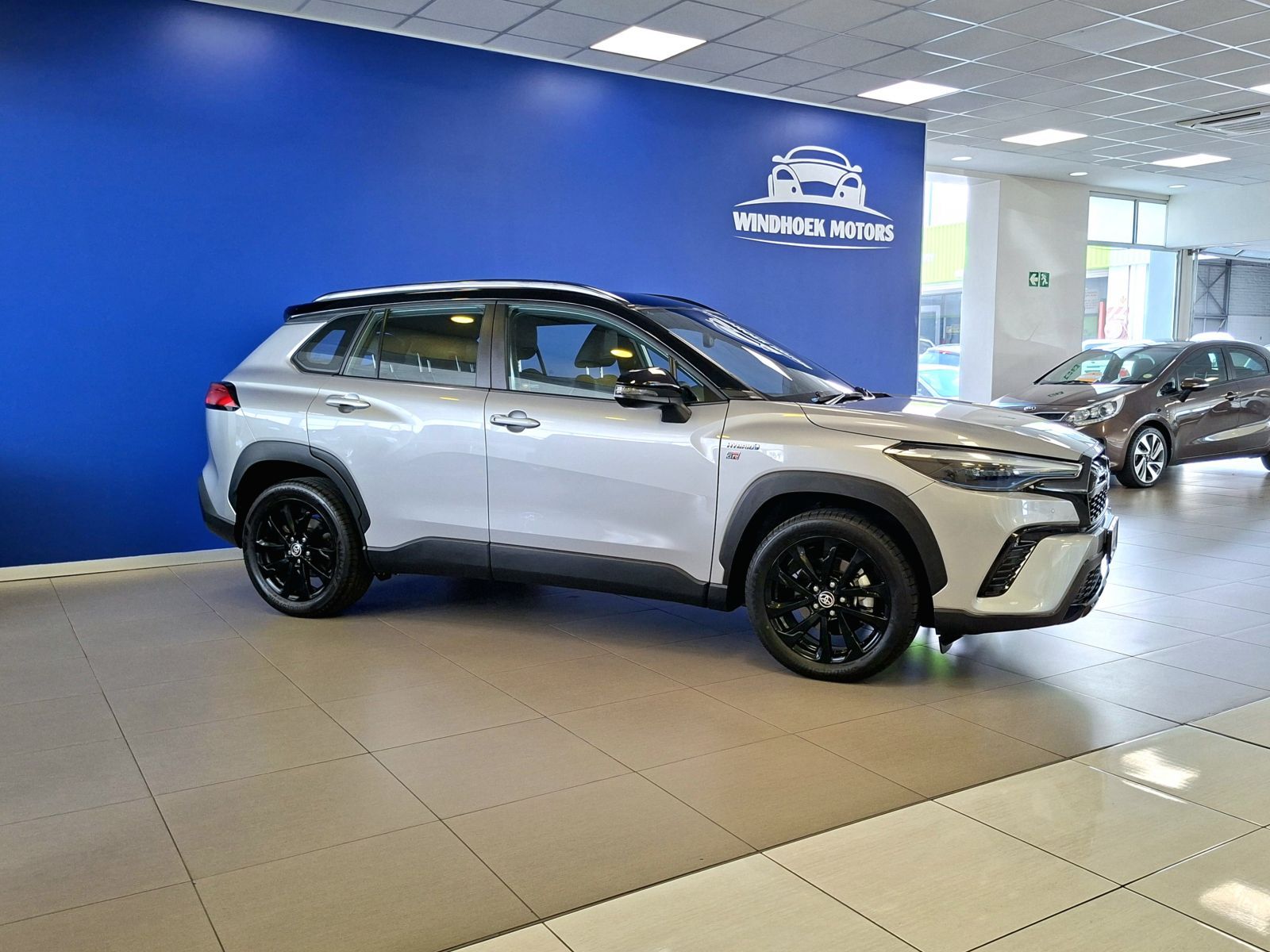 2024 Toyota Corolla Cross 1.8 GR-S Hybrid photo