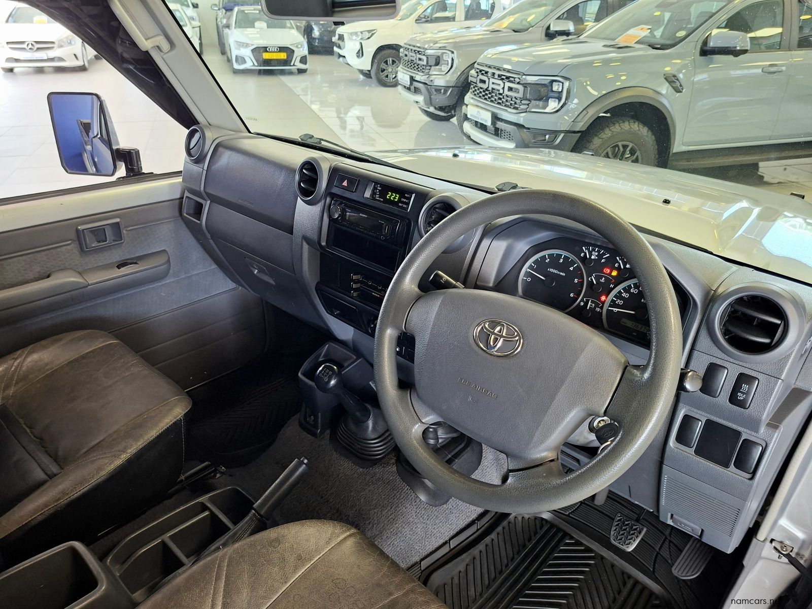 2021 Toyota Landcruiser 79 4.5D V8 Single Cab photo