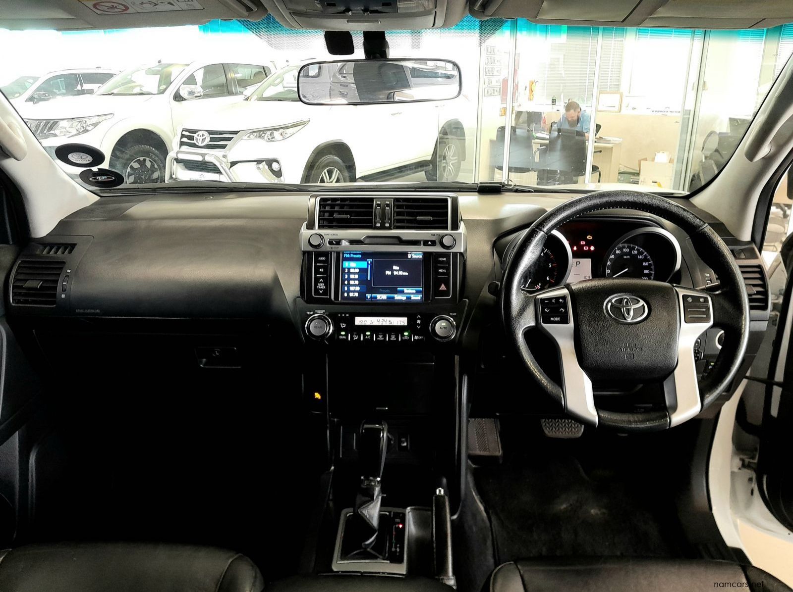 2016 Toyota Prado TX 3.0 TDI Automatic pictures