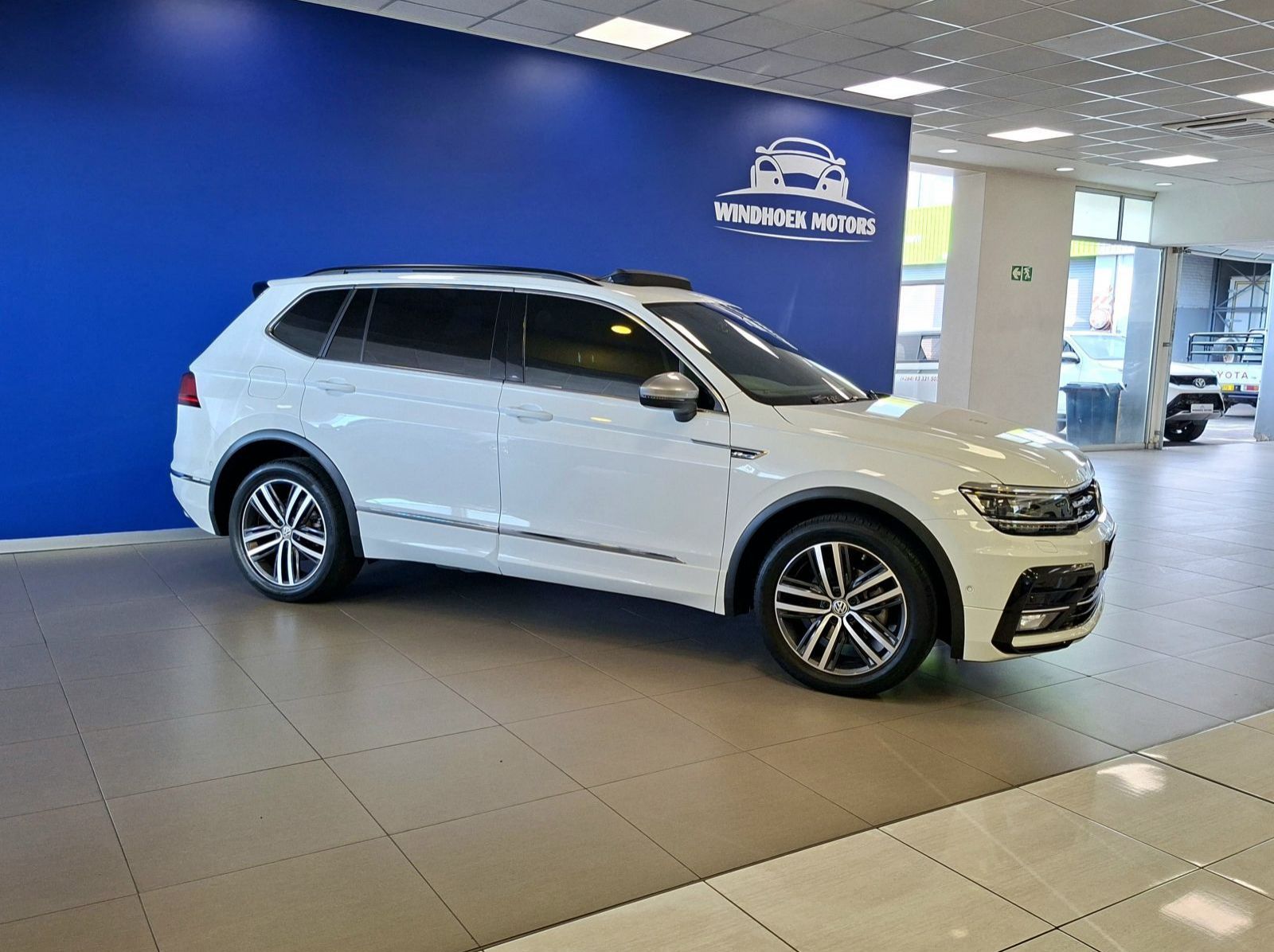 2021 Volkswagen Tiguan Allspace 1.4 TSI R-Line DSG pictures