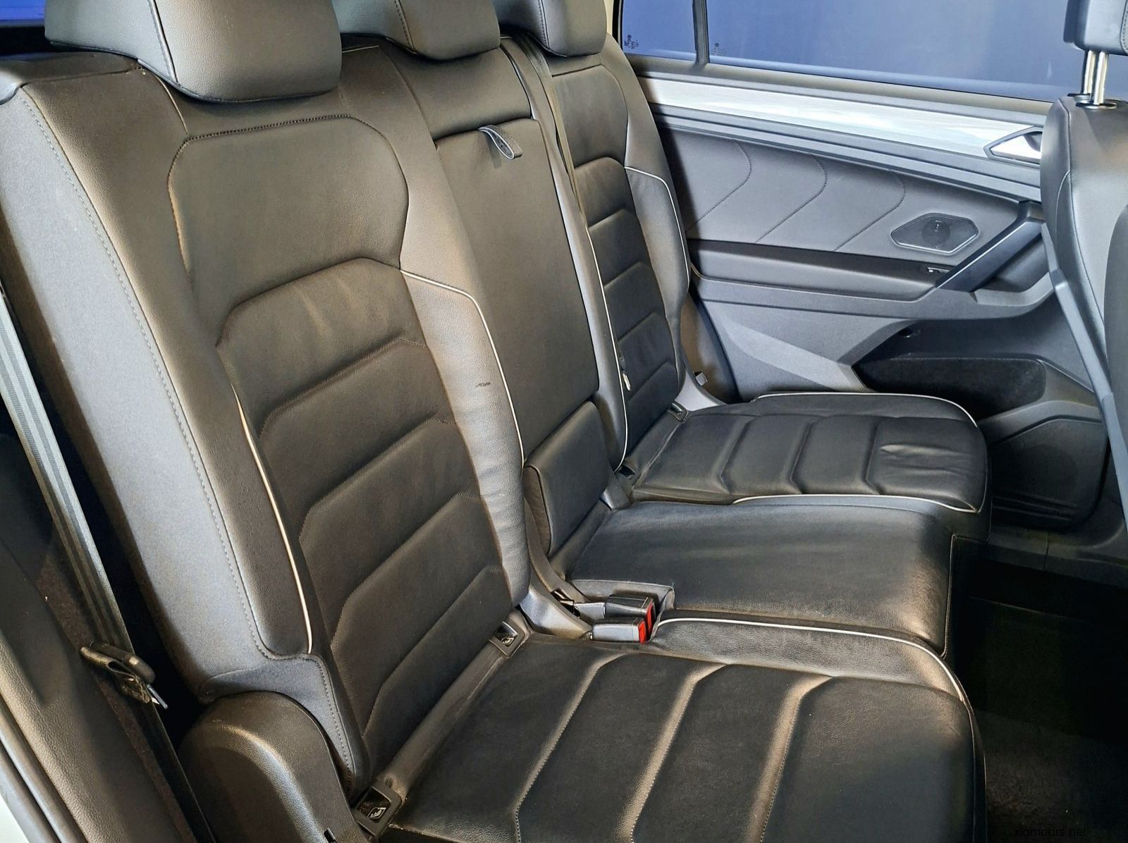2021 Volkswagen Tiguan Allspace 1.4 TSI R-Line DSG pictures
