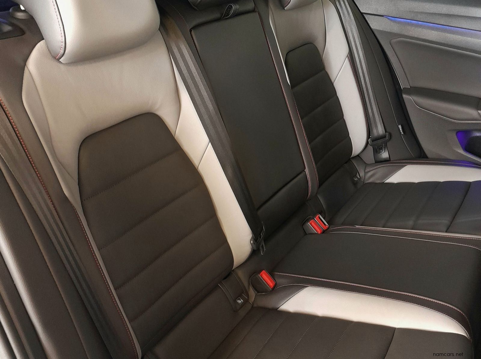 2023 Volkswagen Golf 8 GTI 2.0 TSI DSG 180KW pictures