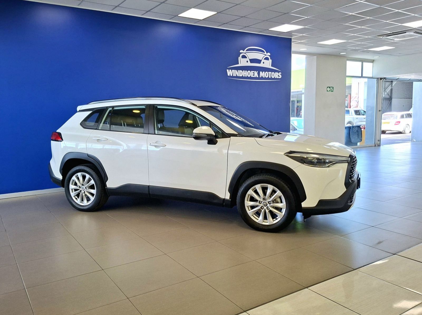 2024 Toyota Corolla Cross 1.8 XS Automatic pictures