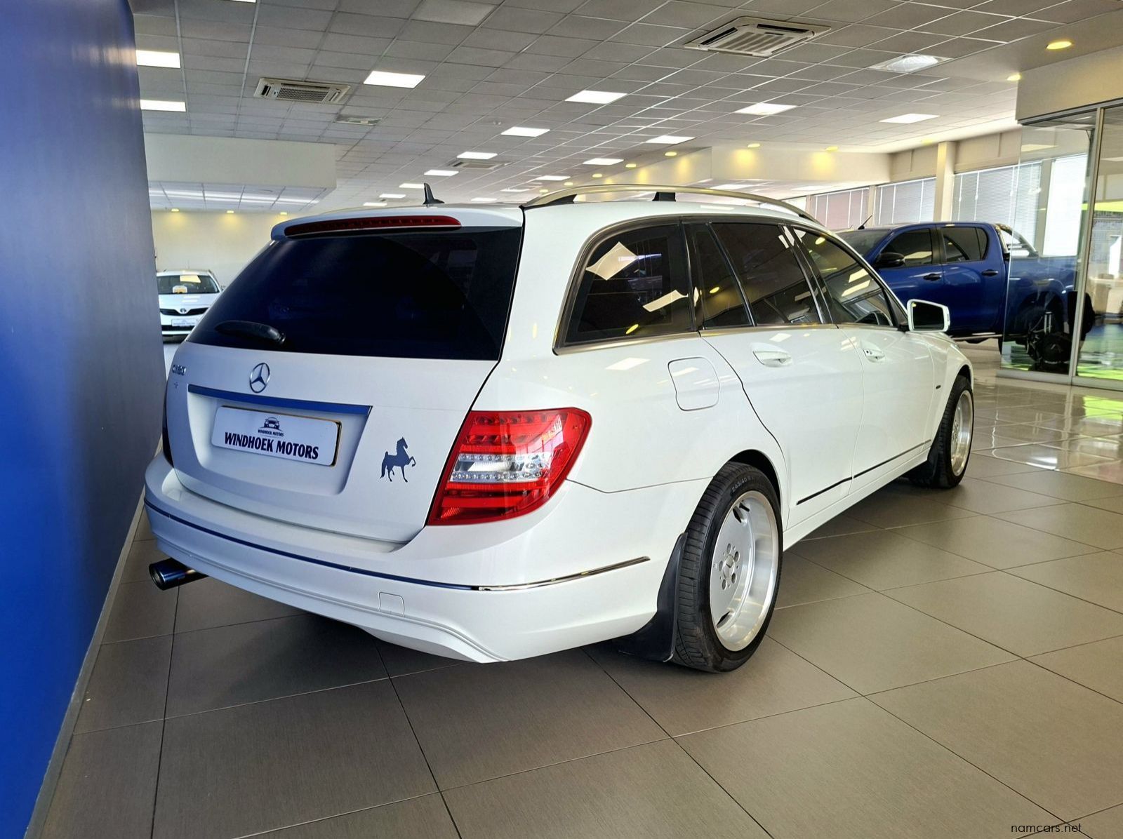 2011 Mercedes-Benz C180 BE Estate Classic Automatic pictures