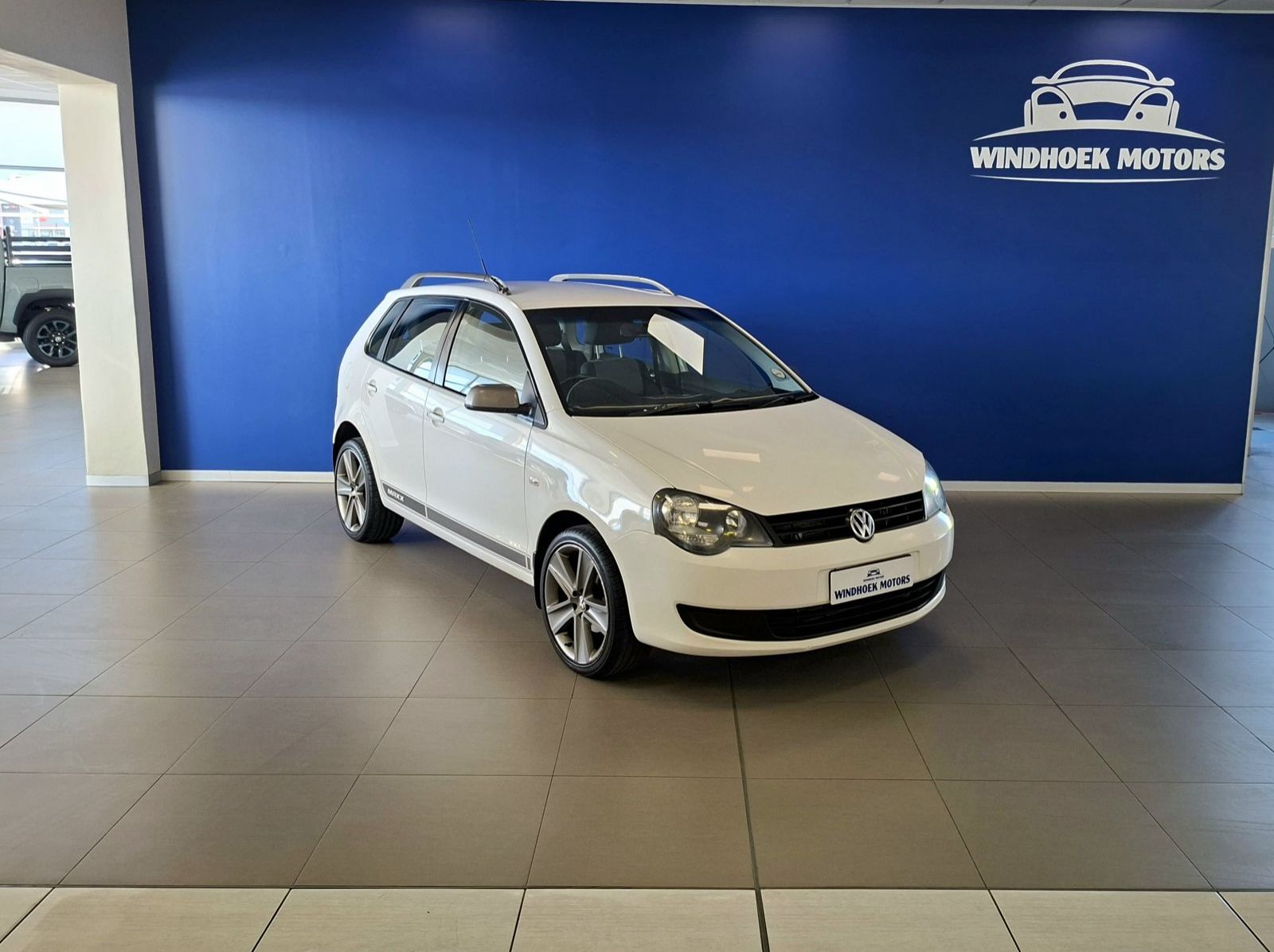 2014 Volkswagen Polo Vivo 1.6 Maxx Manual pictures
