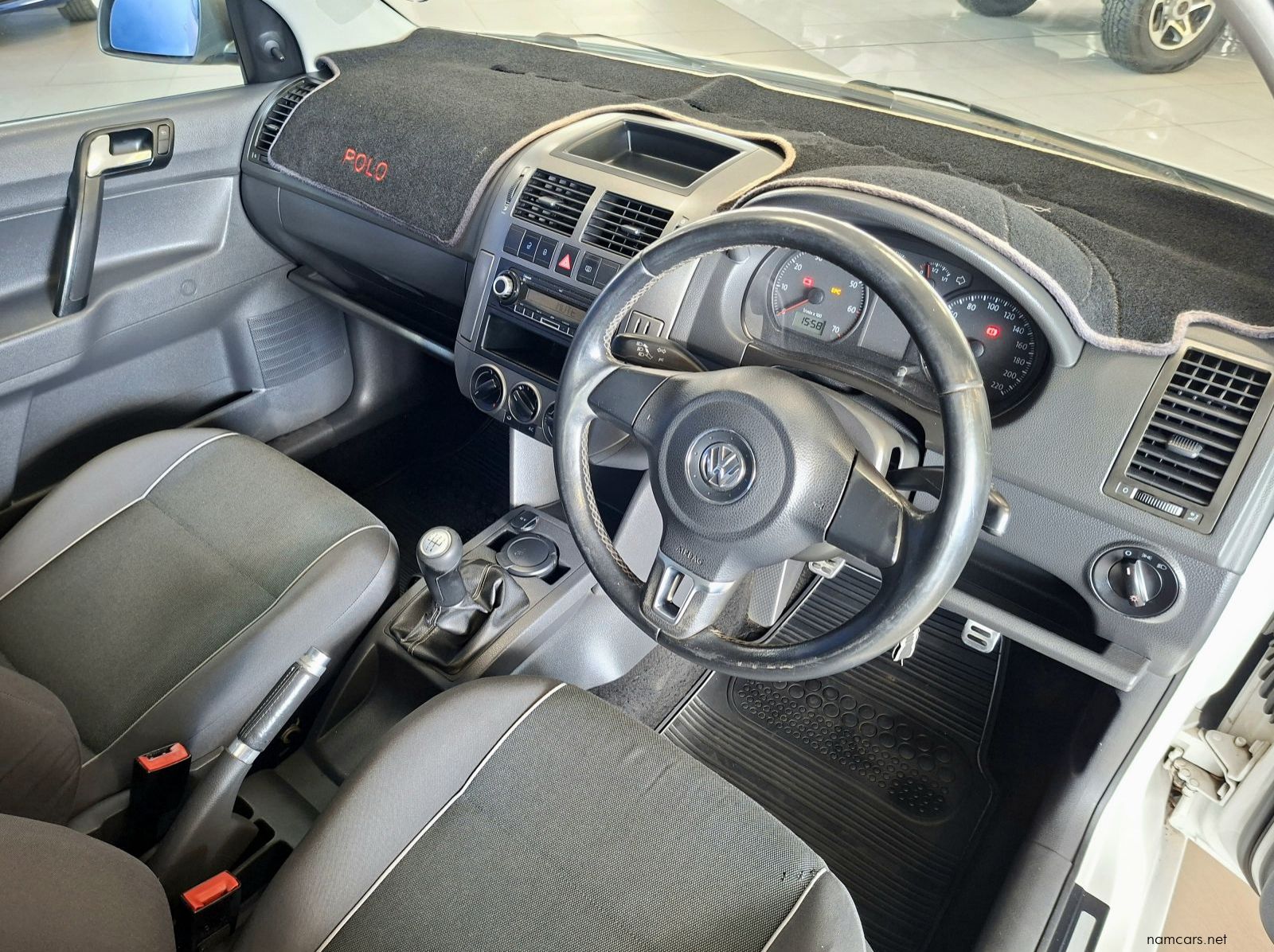 2014 Volkswagen Polo Vivo 1.6 Maxx Manual pictures
