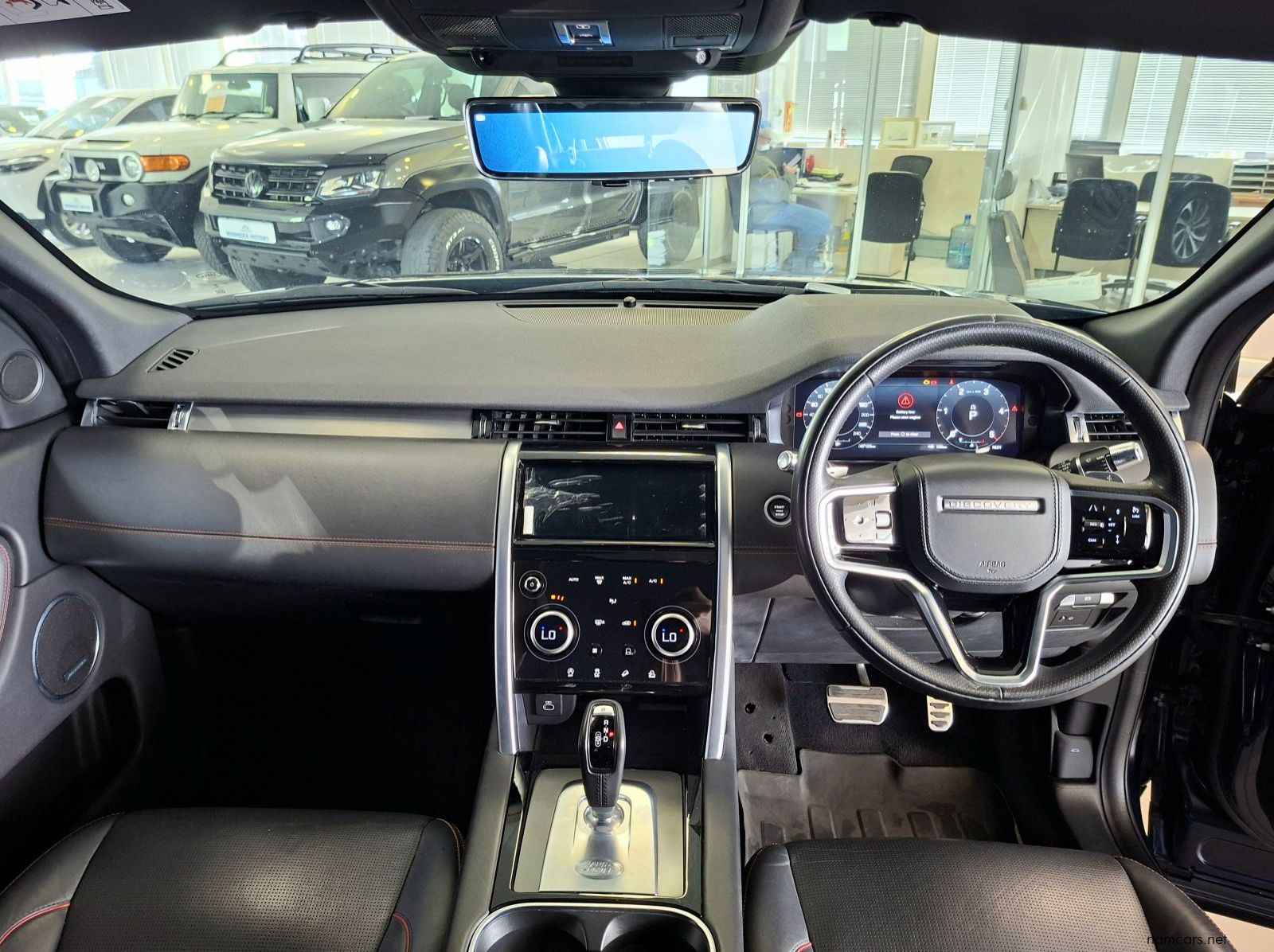 2022 Land Rover Discovery Sport 2.0D HSE R-Dynamic D200 pictures