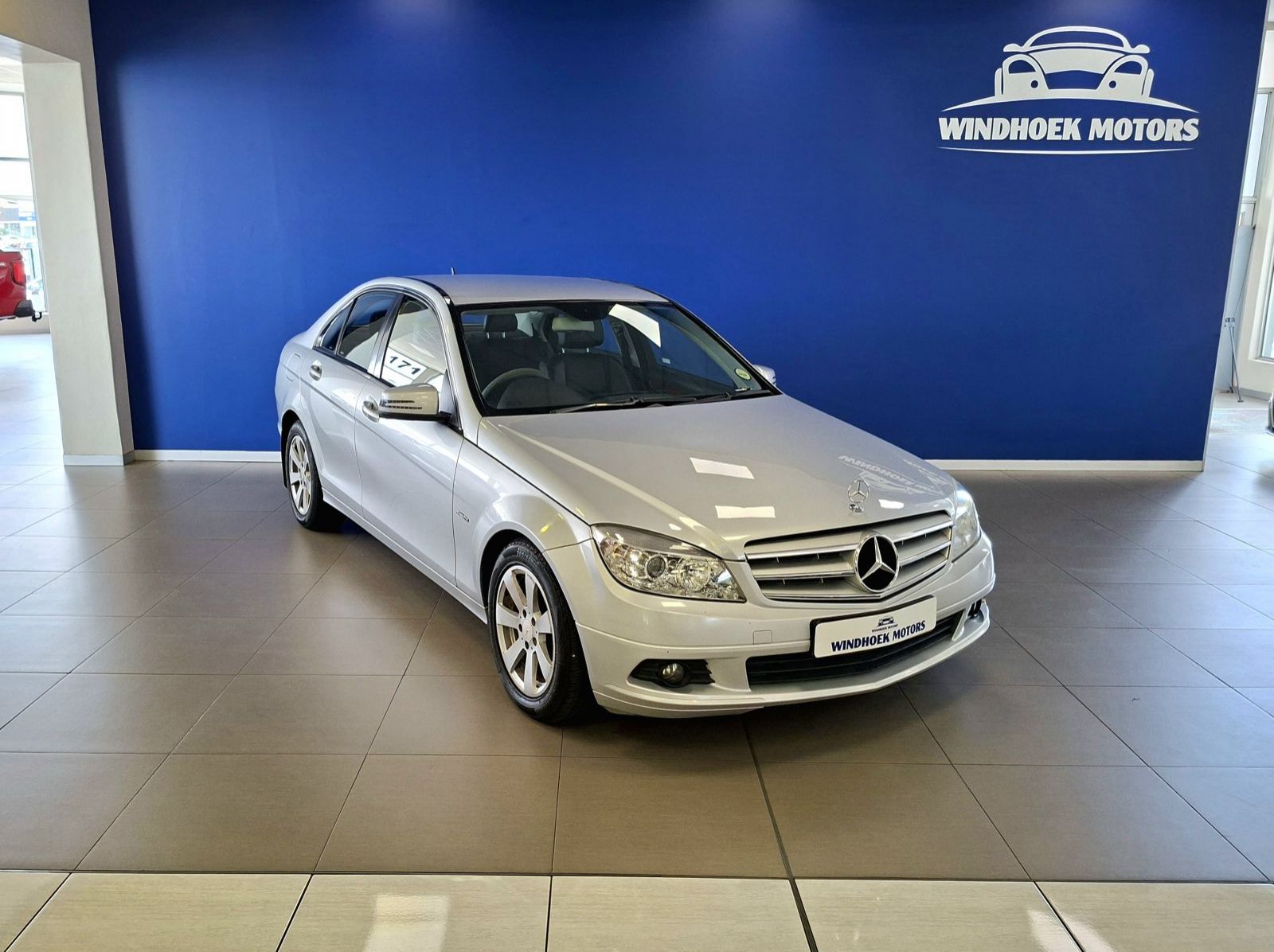 2010 Mercedes-Benz C180 BE Automatic pictures