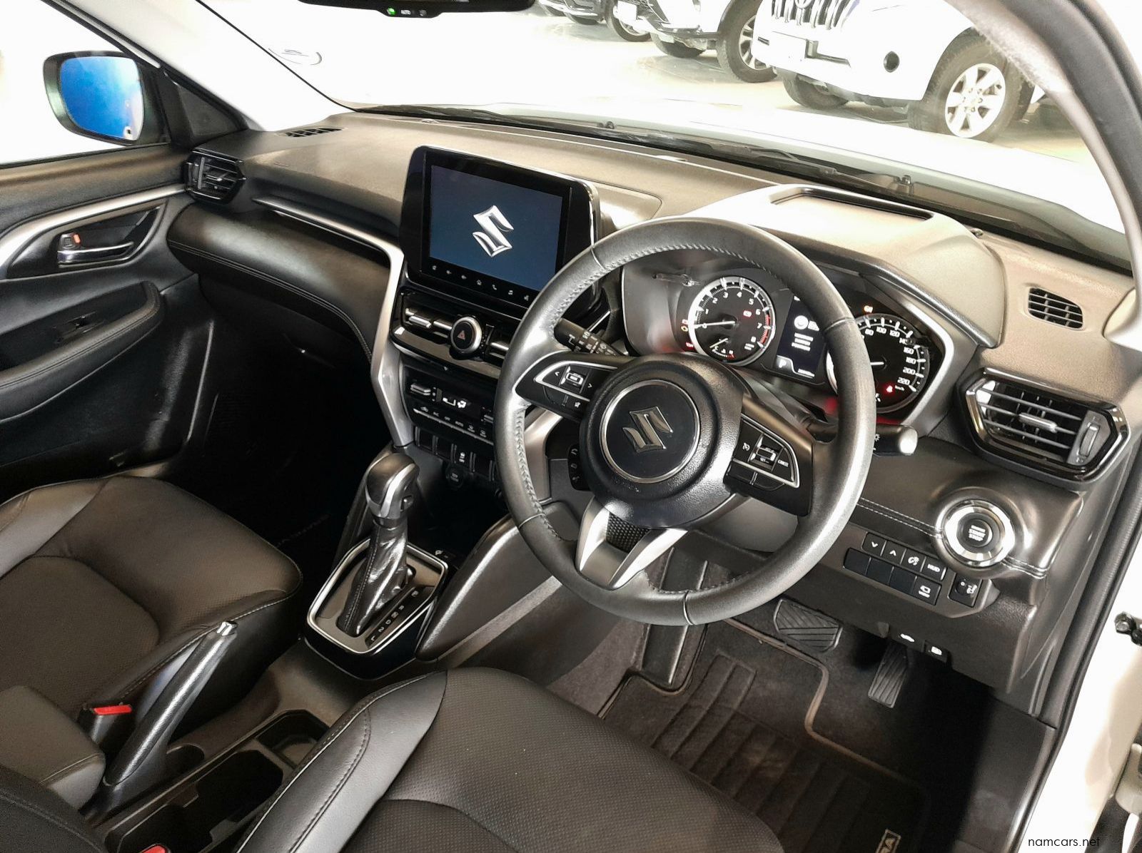 2024 Suzuki Grand Vitara 1.5 GLX Automatic pictures