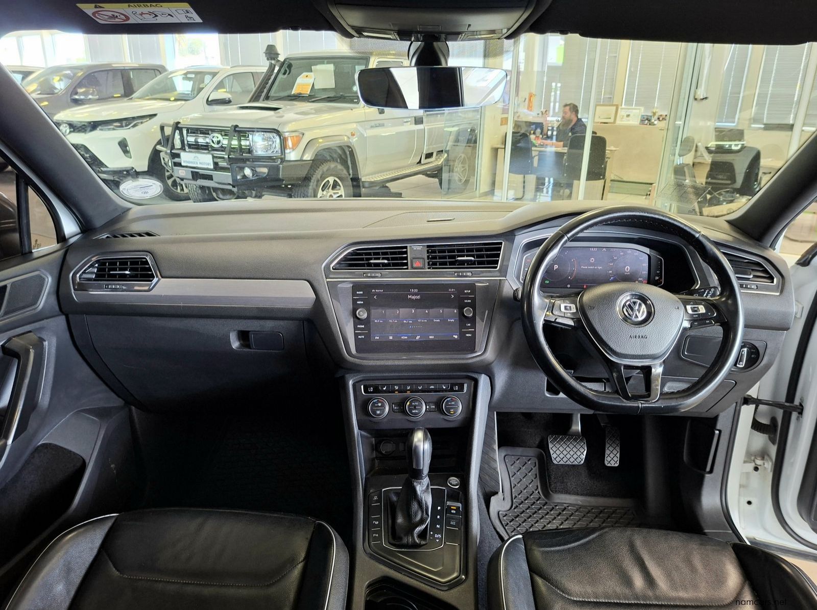2021 Volkswagen Tiguan Allspace 1.4 TSI R-line DSG pictures