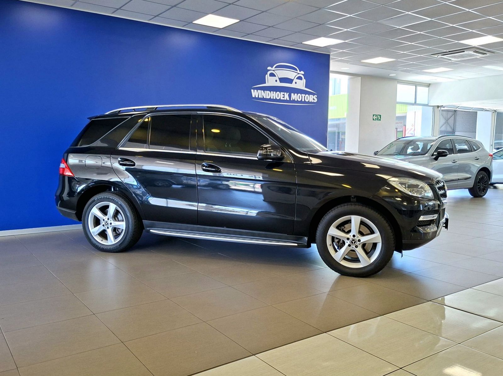 2014 Mercedes-Benz ML400 4Matic Automatic pictures