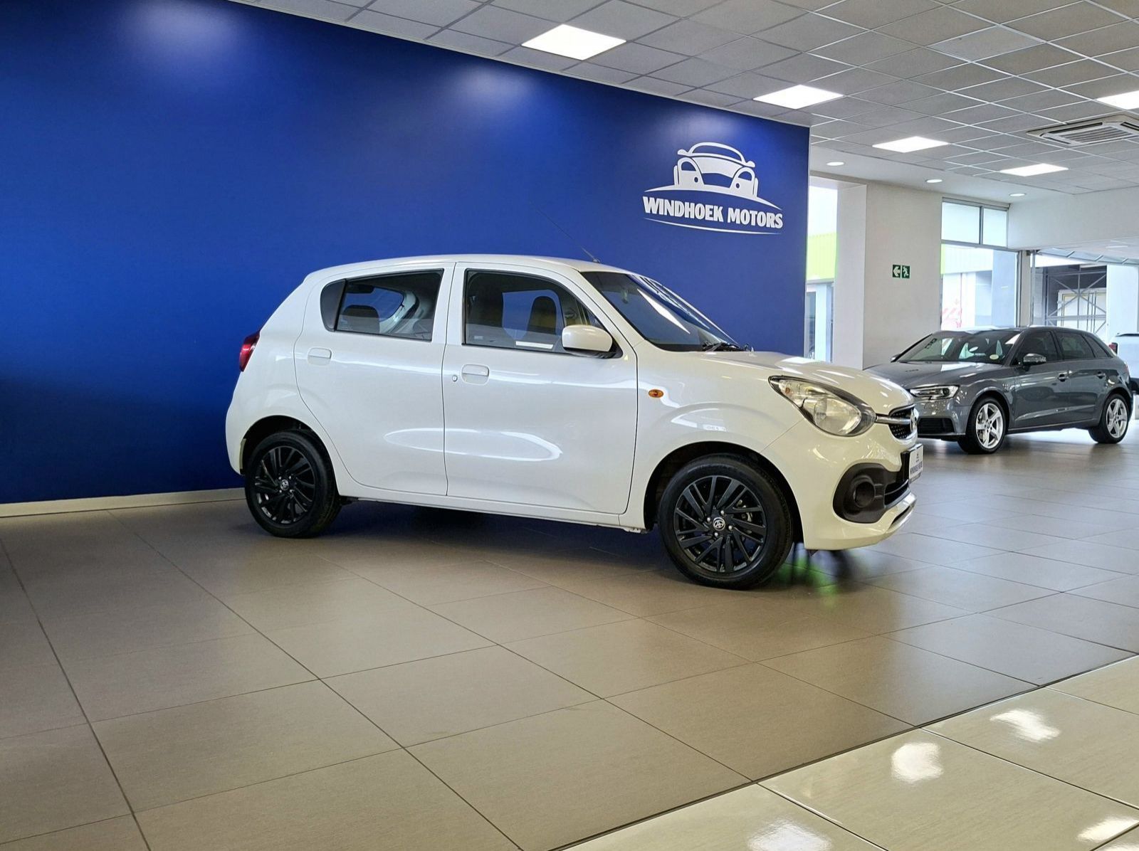 2024 Toyota Vitz 1.0 XR Manual pictures