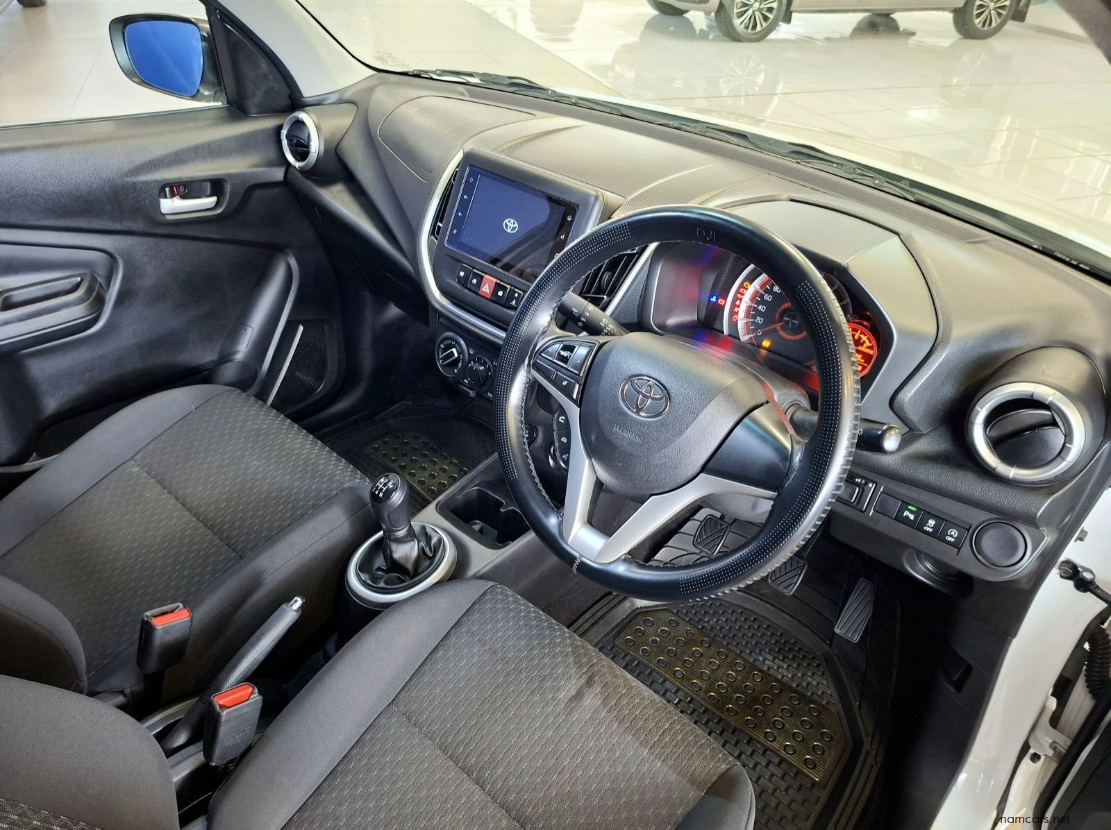 2024 Toyota Vitz 1.0 XR Manual pictures